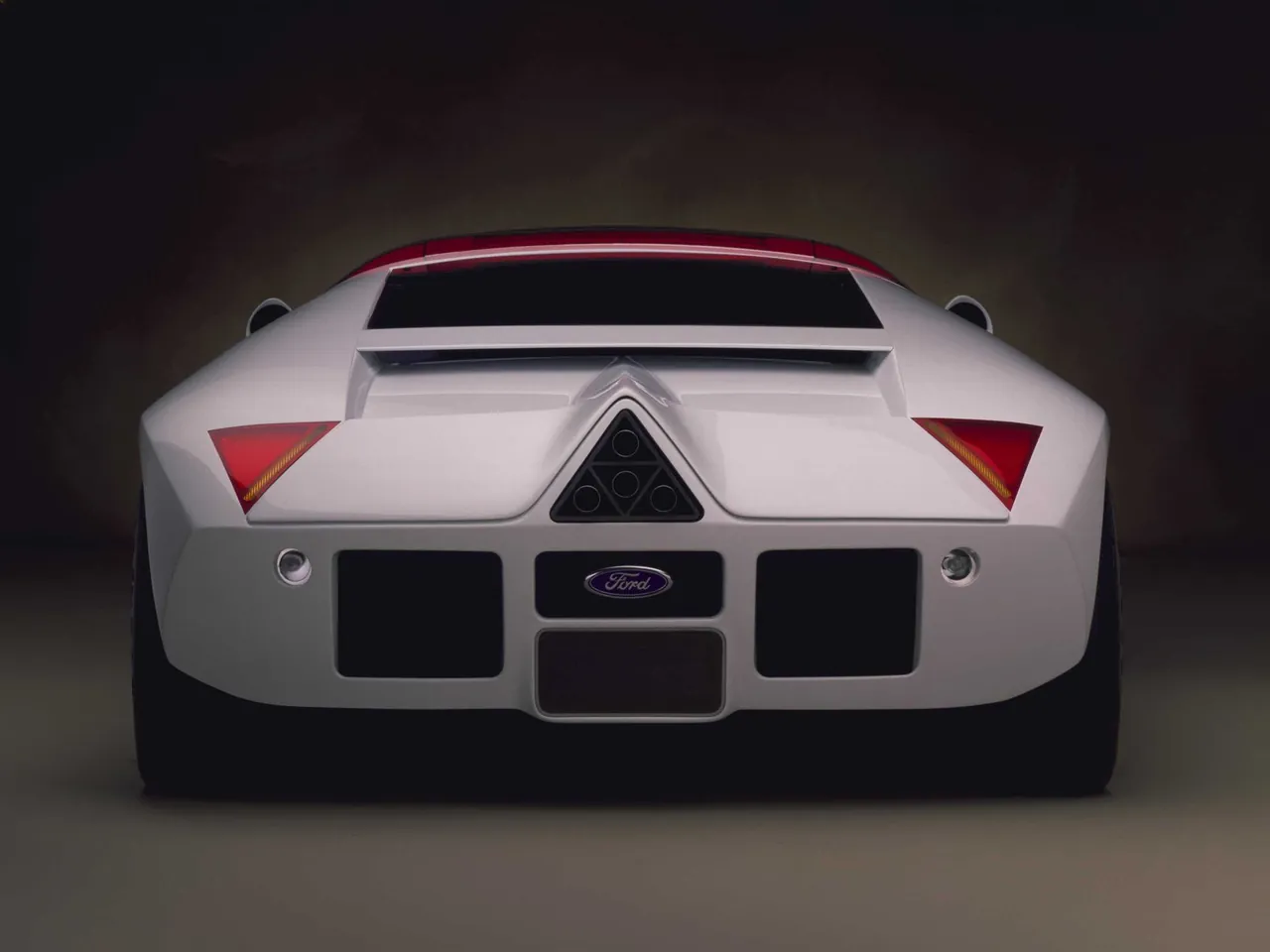 Ford GT90 Concept (1995) – zezadu