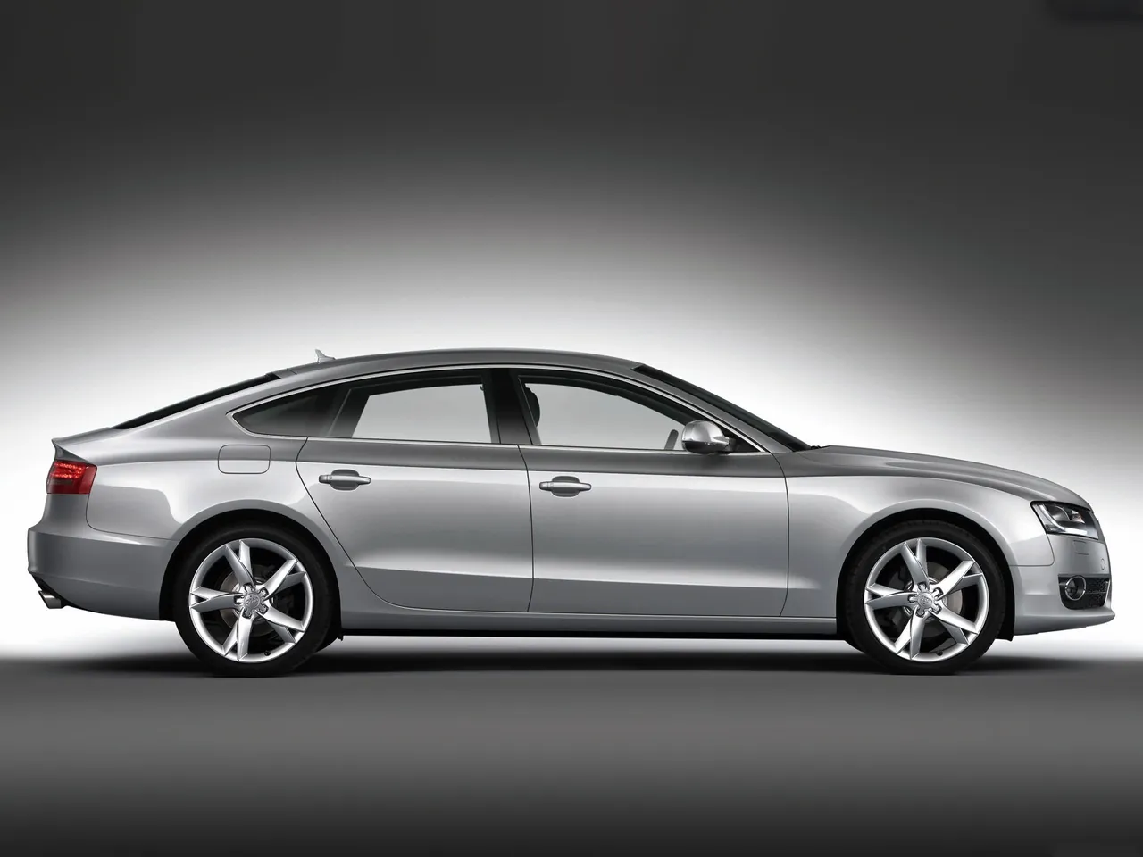 Audi A5 Sportback (2010) – boční profil