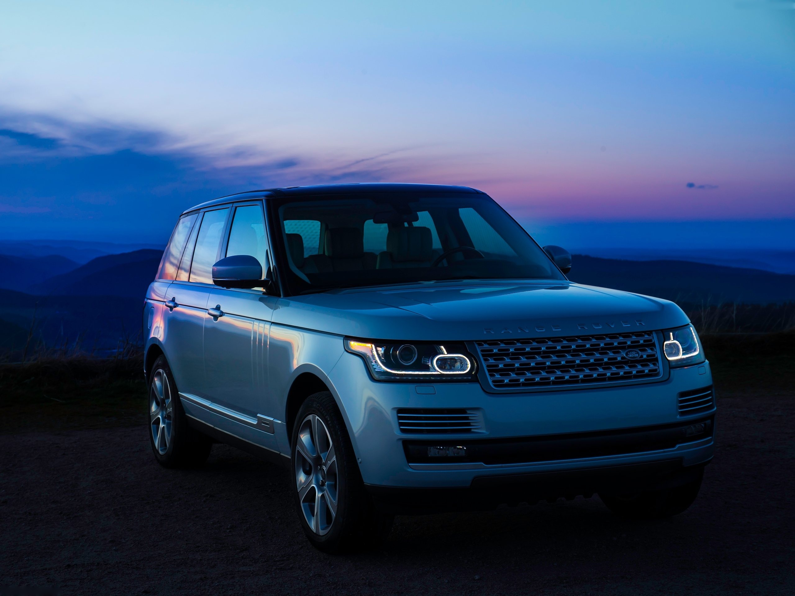 Land Rover Range Rover Hybrid (2015)