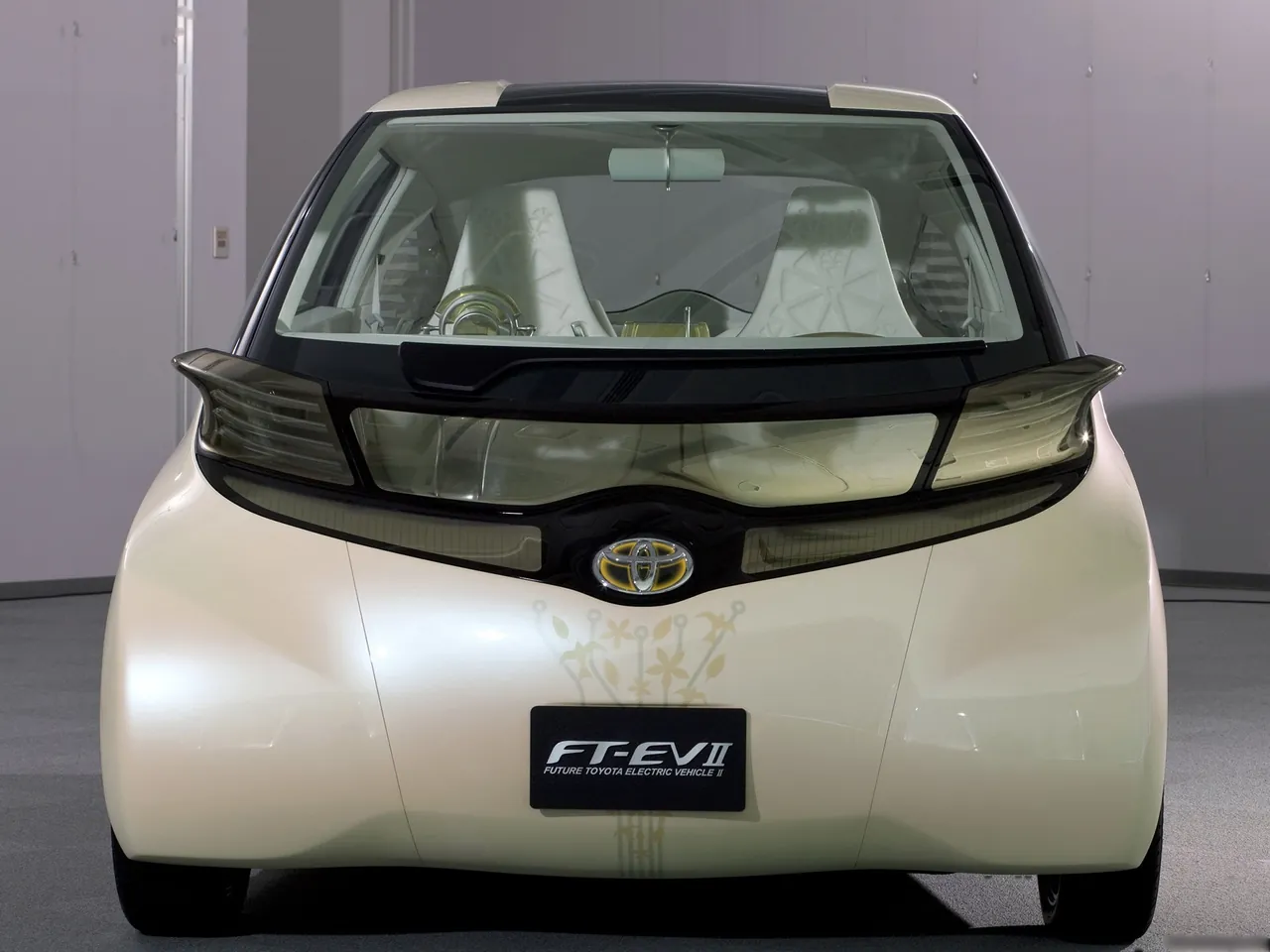 Toyota FT-EV II Concept (2010) – zepředu