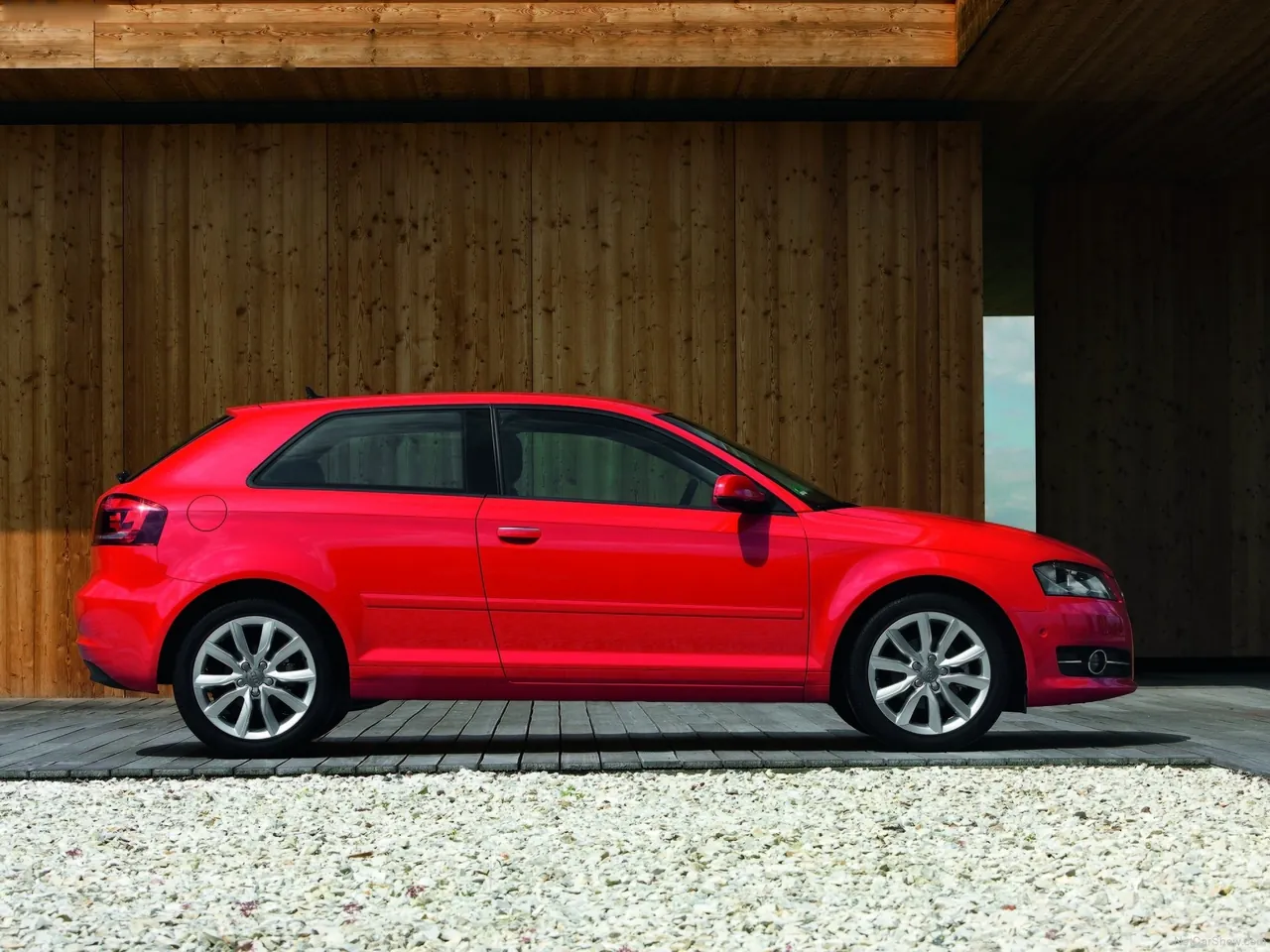 Audi A3 (2011) – boční profil
