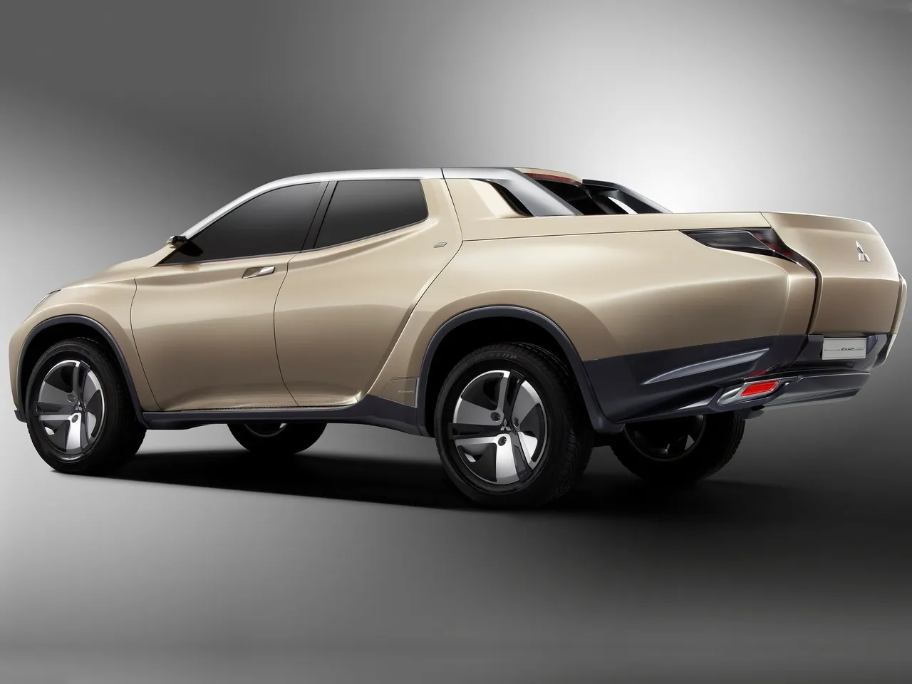 Mitsubishi GR-HEV Concept (2013) - Rear Three-Quarter