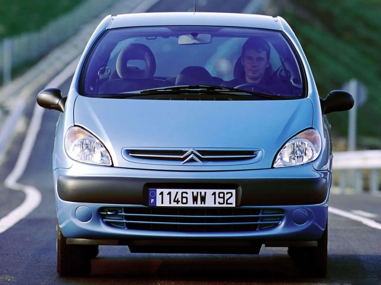 Citroen Xsara Picasso (1999) - Front