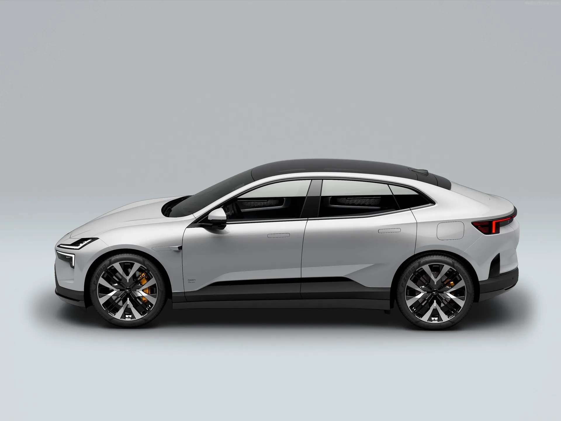 Polestar 4 (2024) – boční profil