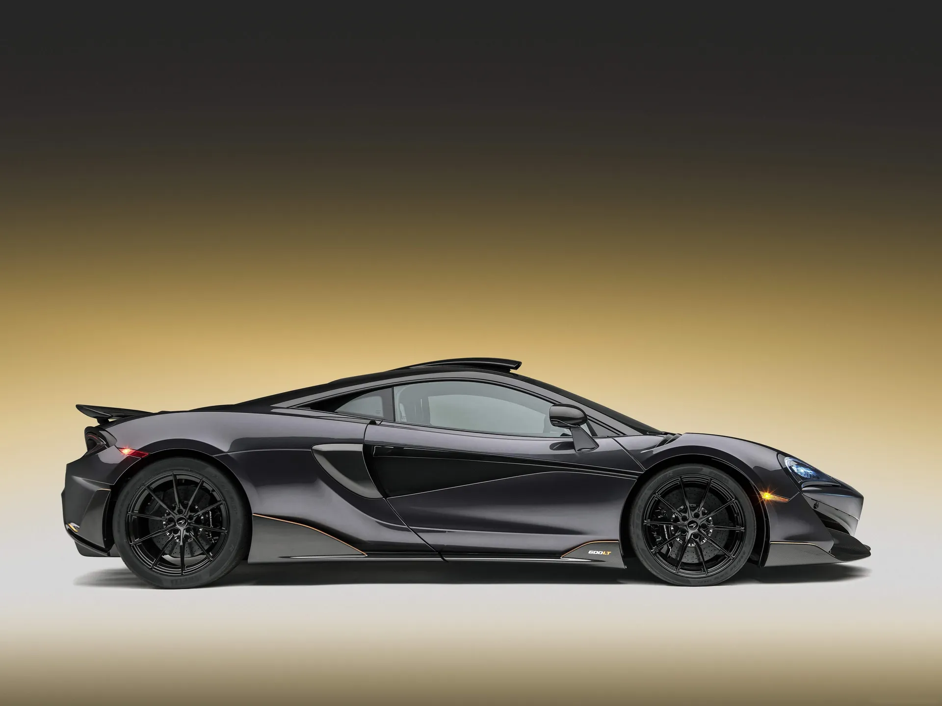 McLaren 600LT (2019) – boční profil