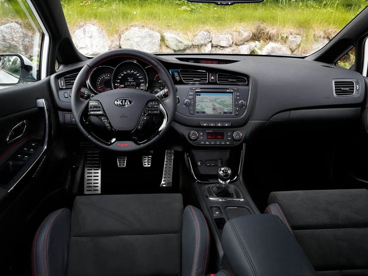 Kia Ceed GT (2014) – interiér