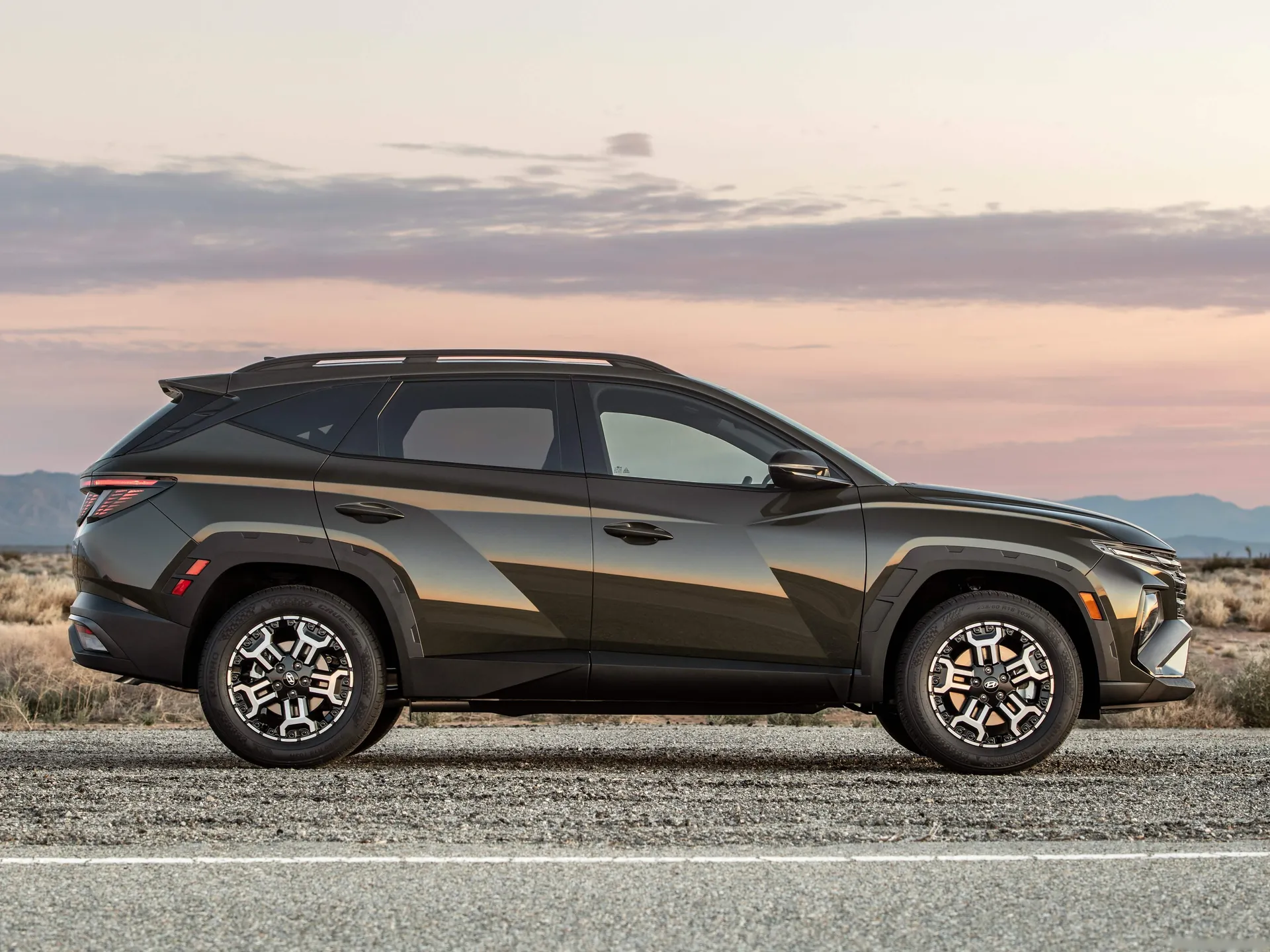 Hyundai Tucson [US] (2025) – boční profil