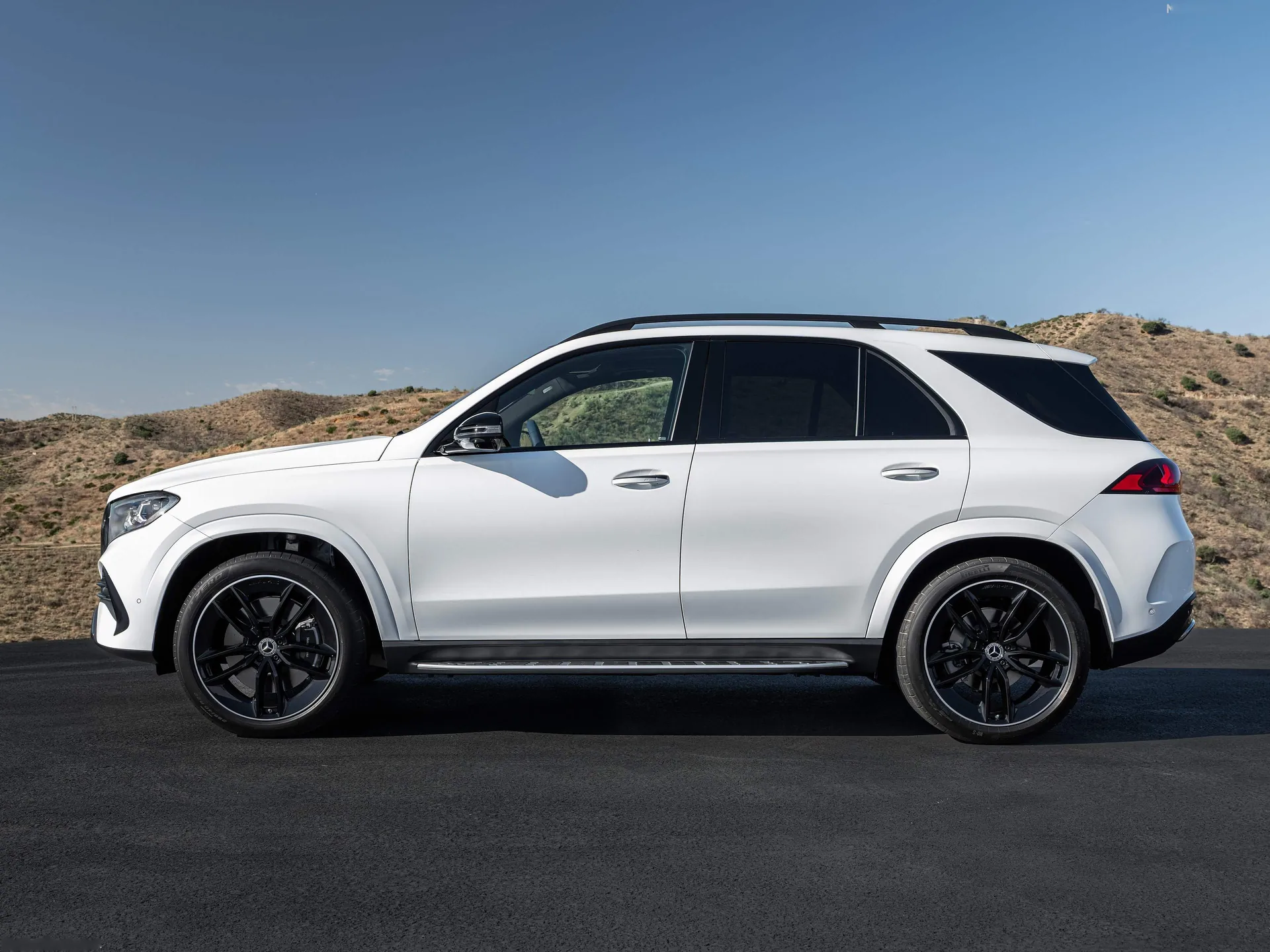 Mercedes-Benz GLE (2027) – boční profil