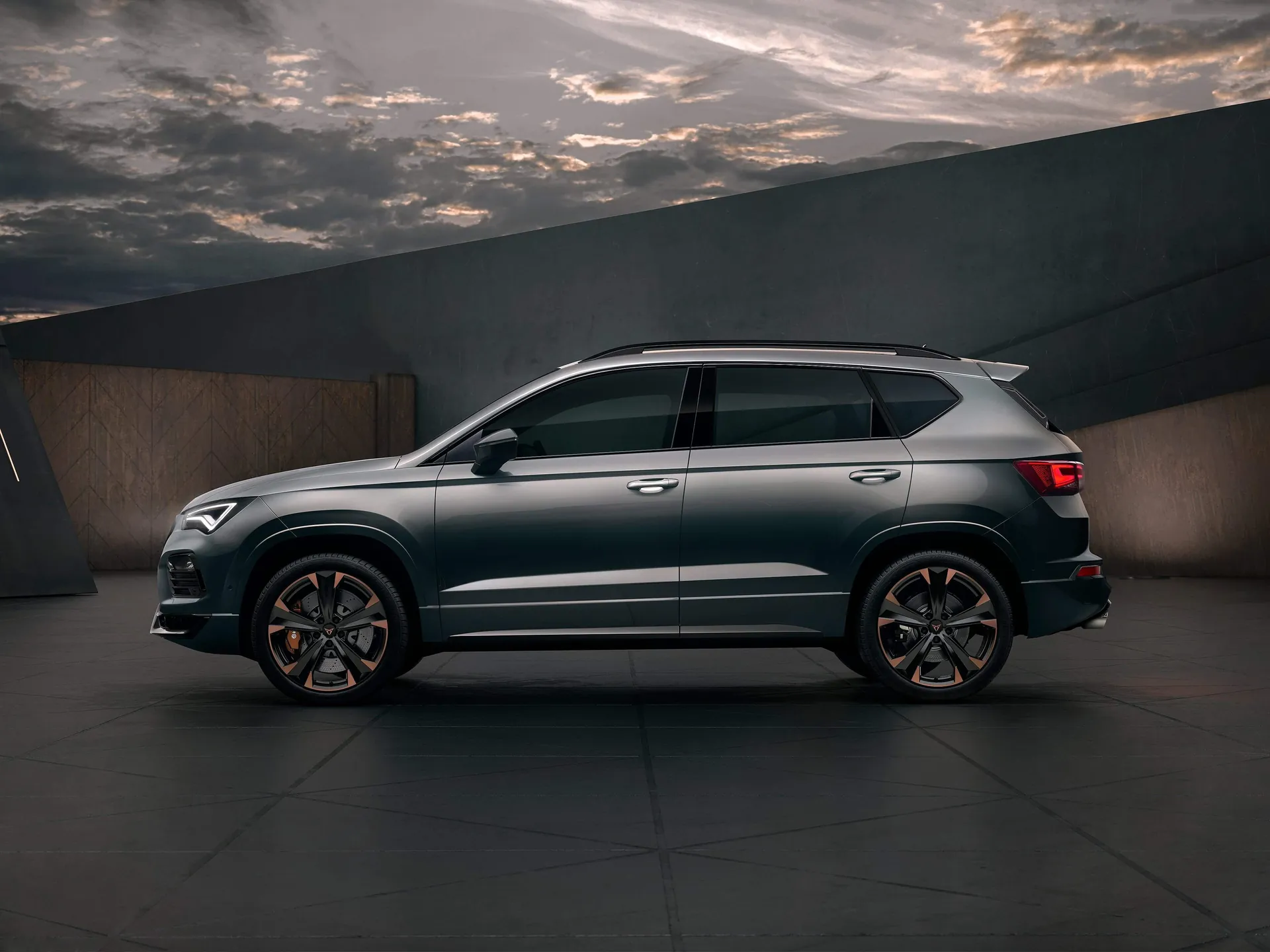 Seat Ateca Cupra (2021) – boční profil