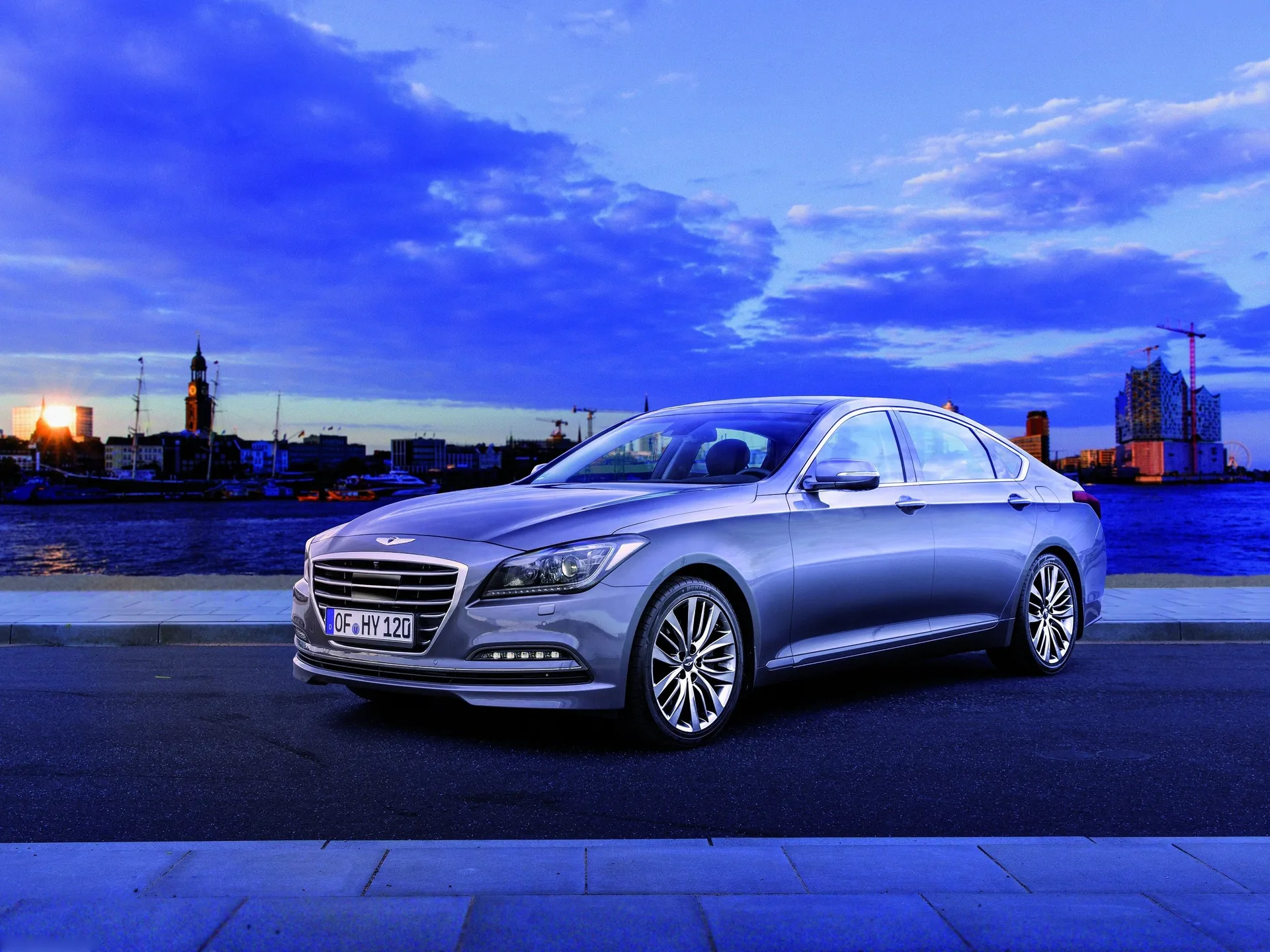 Hyundai Genesis (2015)