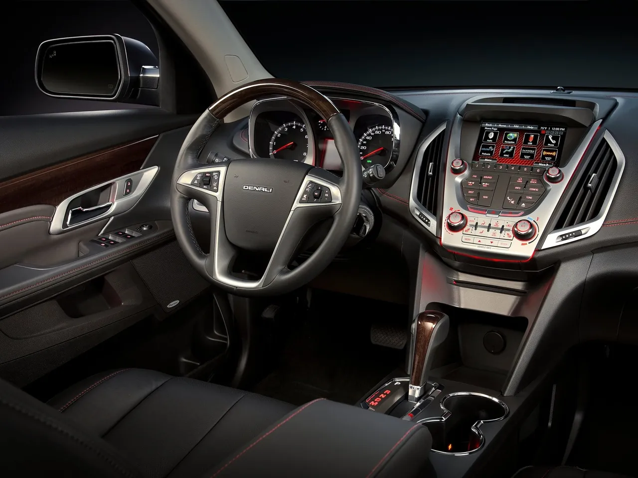 GMC Terrain Denali (2013) – interiér