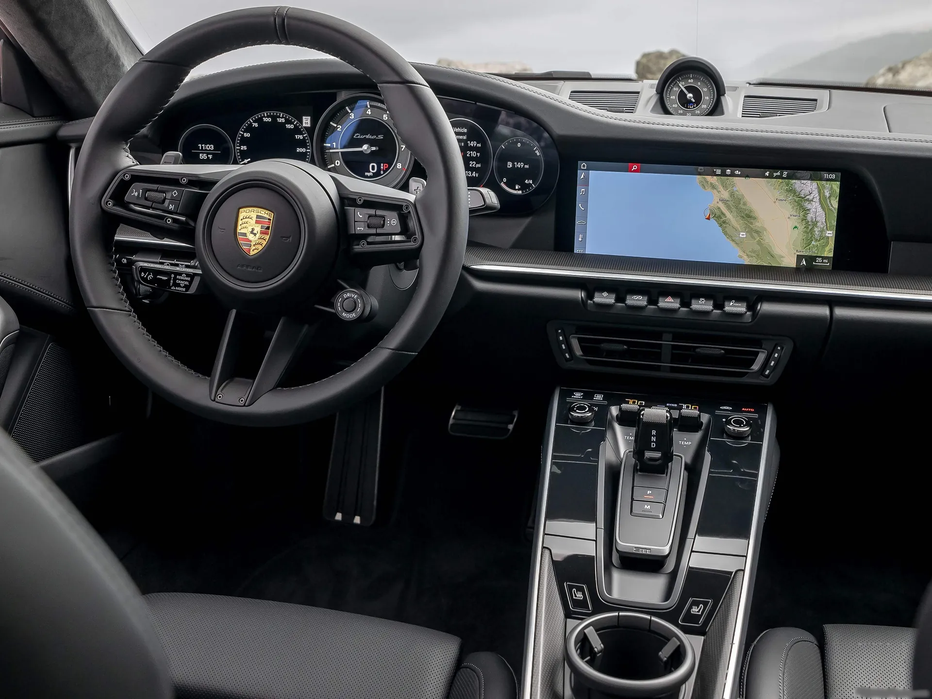 Porsche 911 Turbo S (2021) - Interior