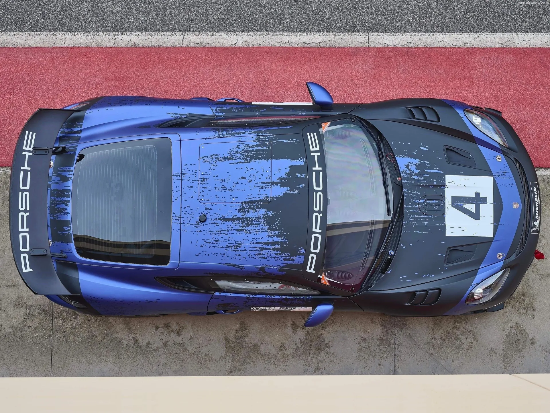Porsche 718 Cayman GT4 RS Clubsport (2022) - Top view