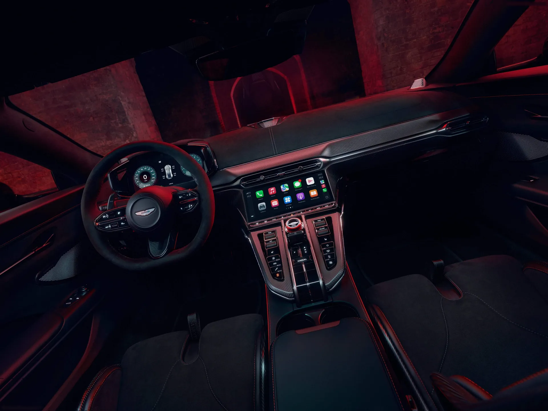 Aston Martin Vantage S (2026) – interiér