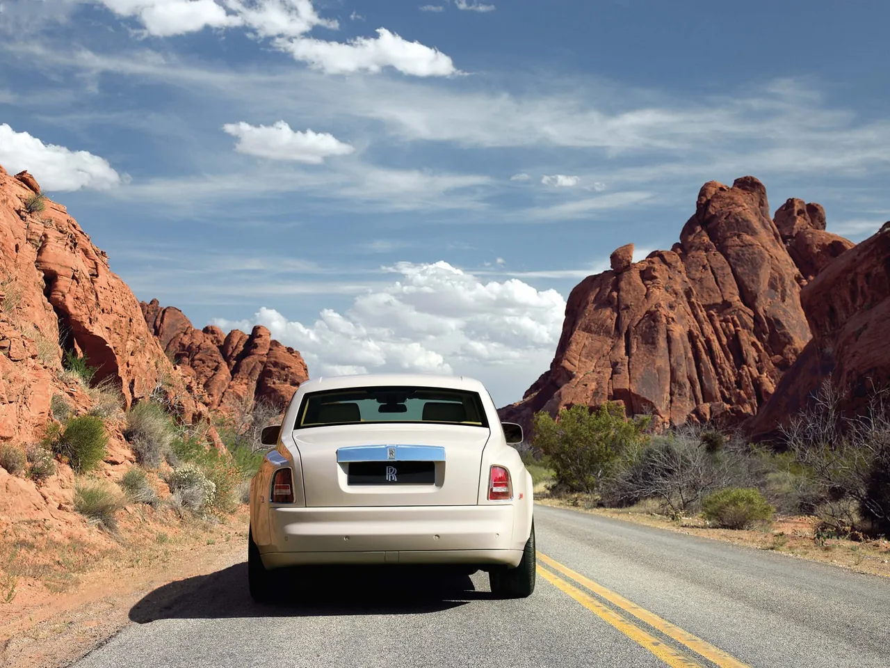Rolls-Royce Phantom (2009) – zezadu