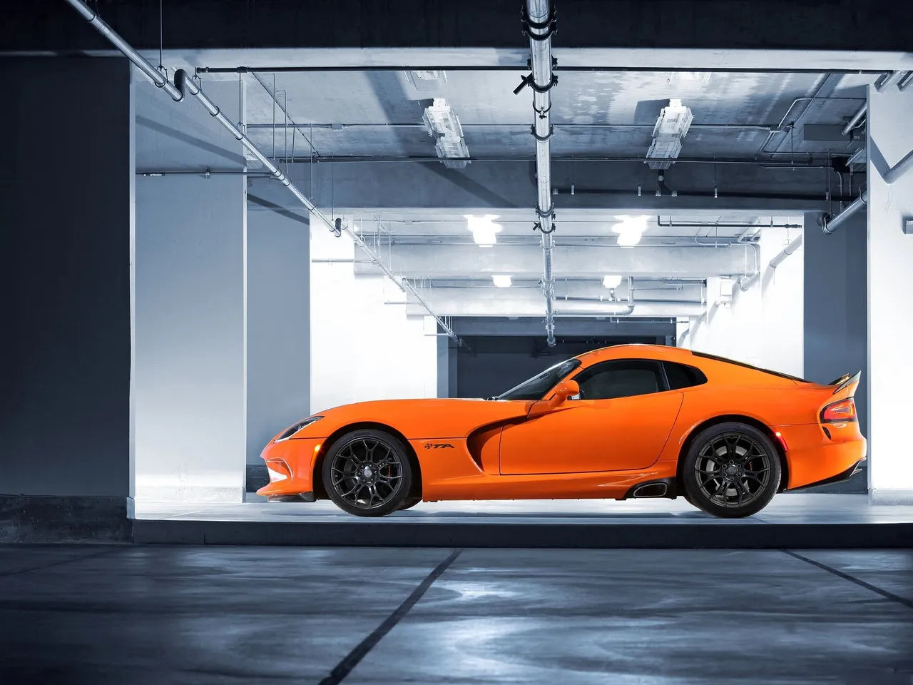 SRT Viper TA (2014) – boční profil