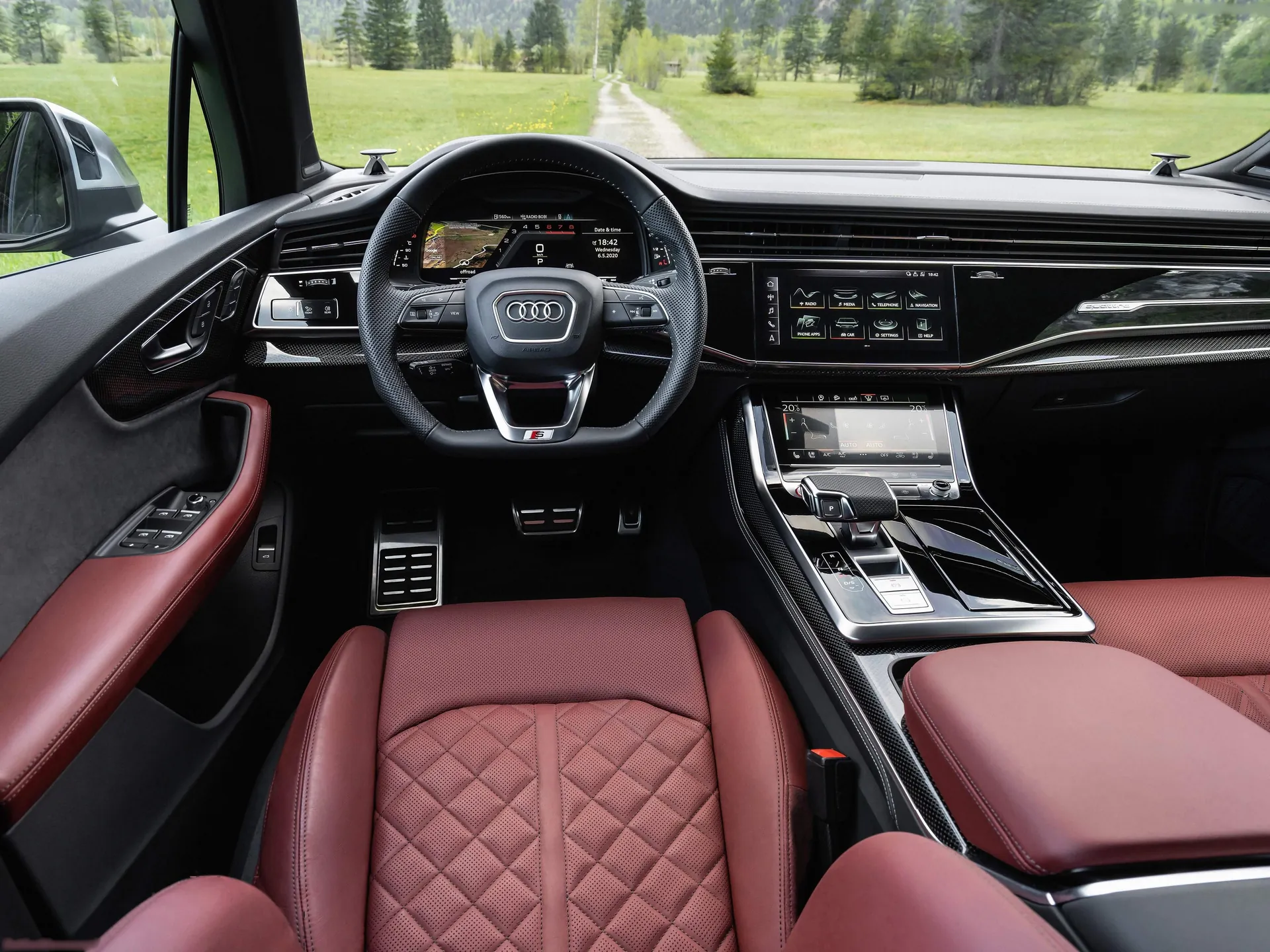 Audi SQ7 TFSI (2021) – interiér