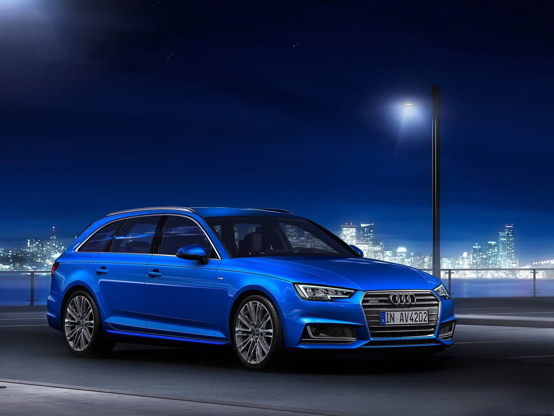 Audi A4 Avant (2016)