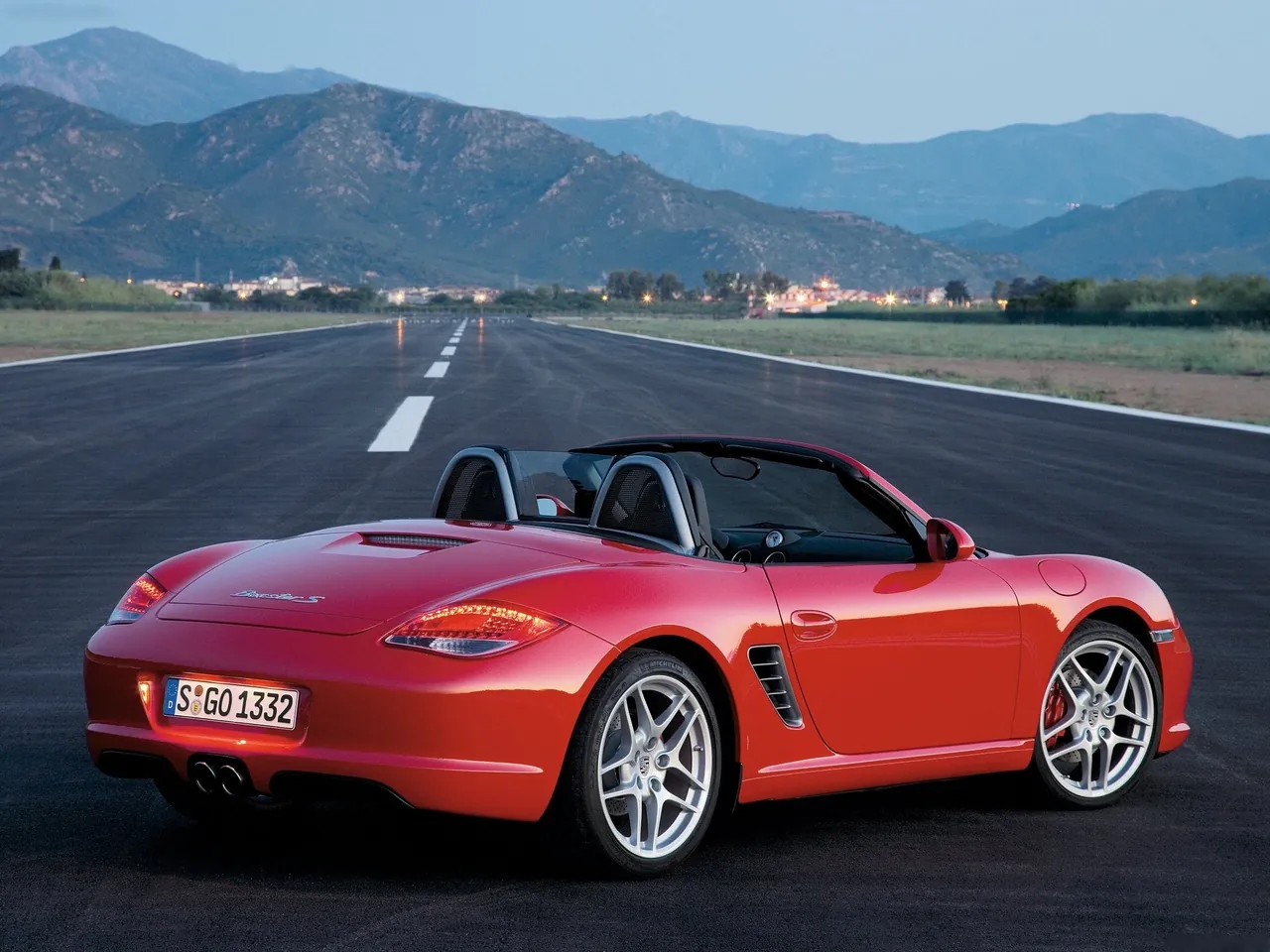 Porsche Boxster S (2009) – zadní tříčtvrteční pohled