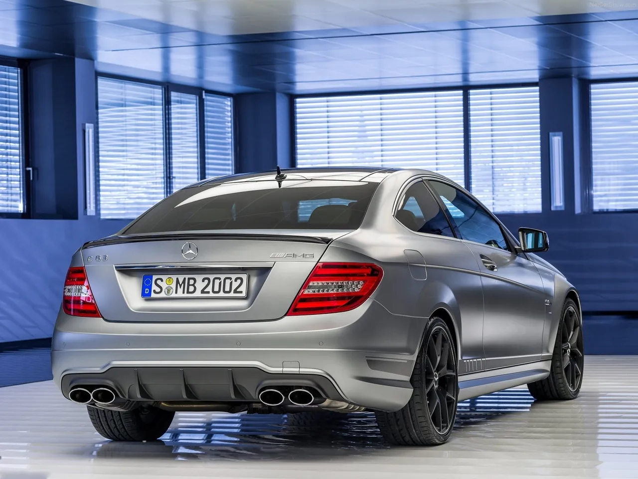 Mercedes-Benz C63 AMG Edition 507 (2014) - Rear Three-Quarter