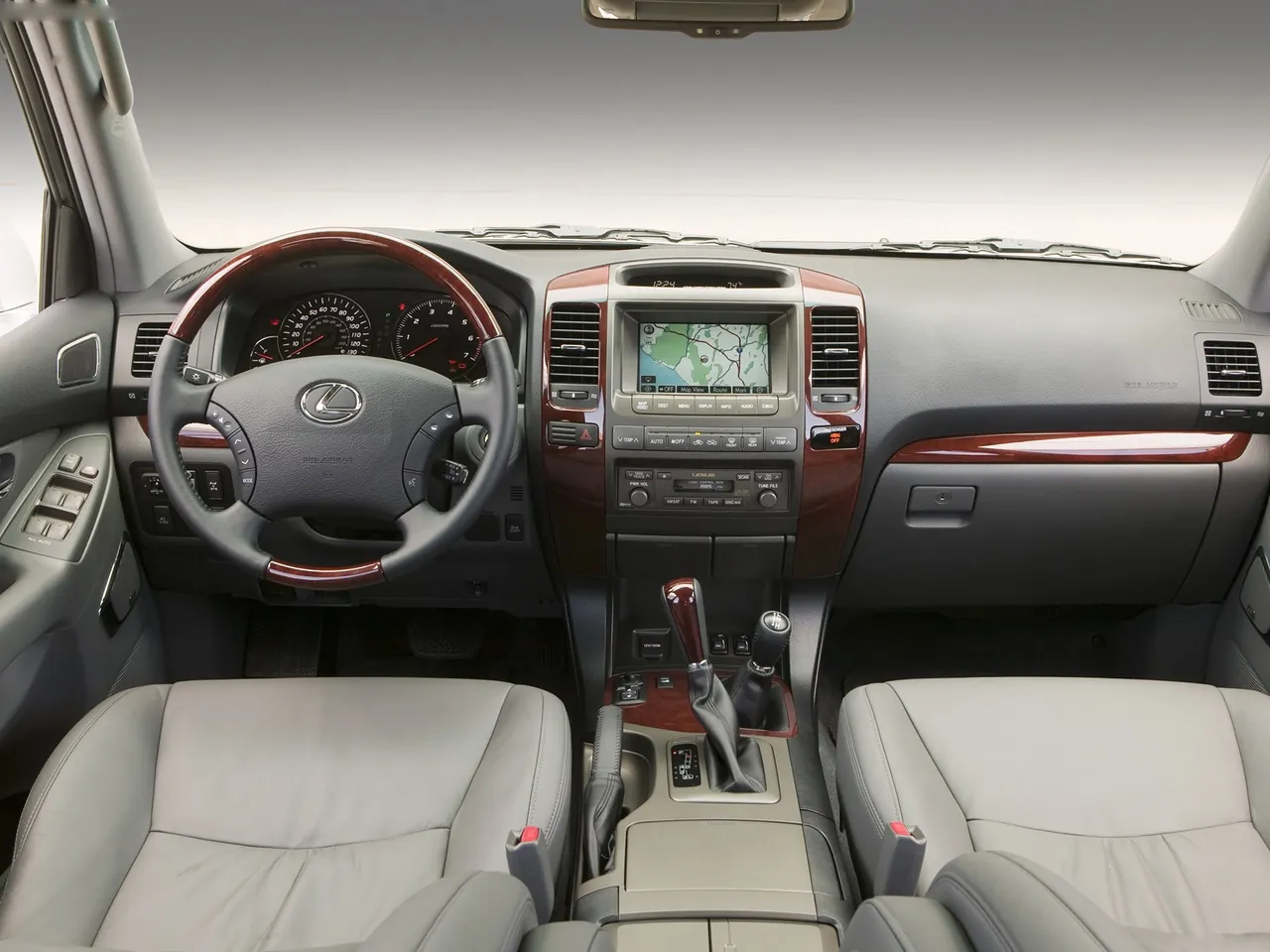 Lexus GX 470 (2009) – interiér