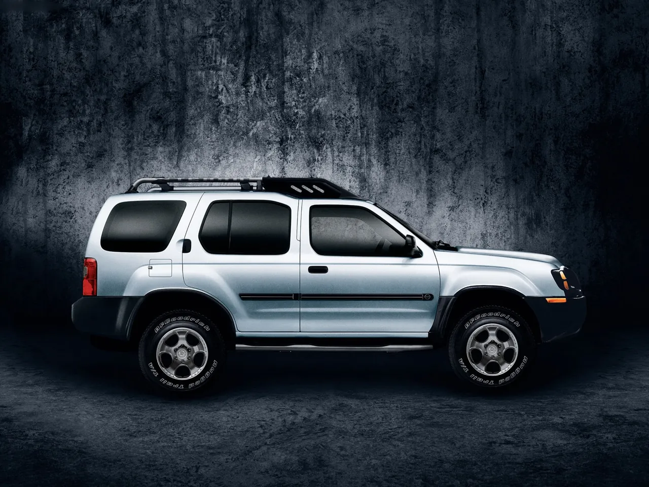 Nissan Xterra (2003) – boční profil