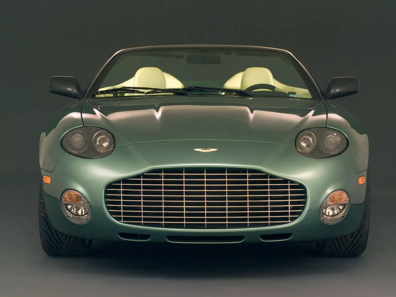 Aston Martin DB AR1 (2003) – zepředu