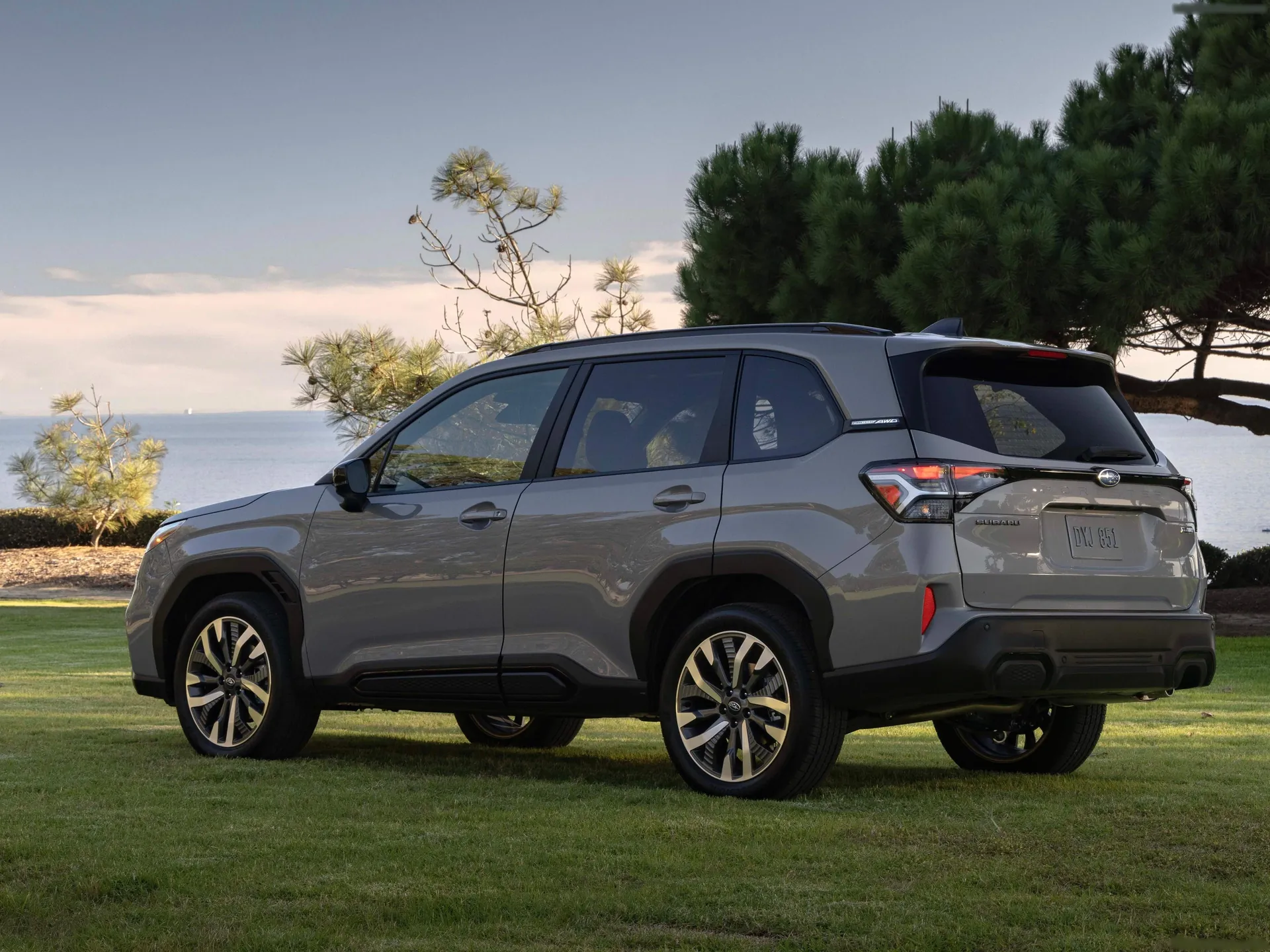 Subaru Forester (2025) – zadní tříčtvrteční pohled
