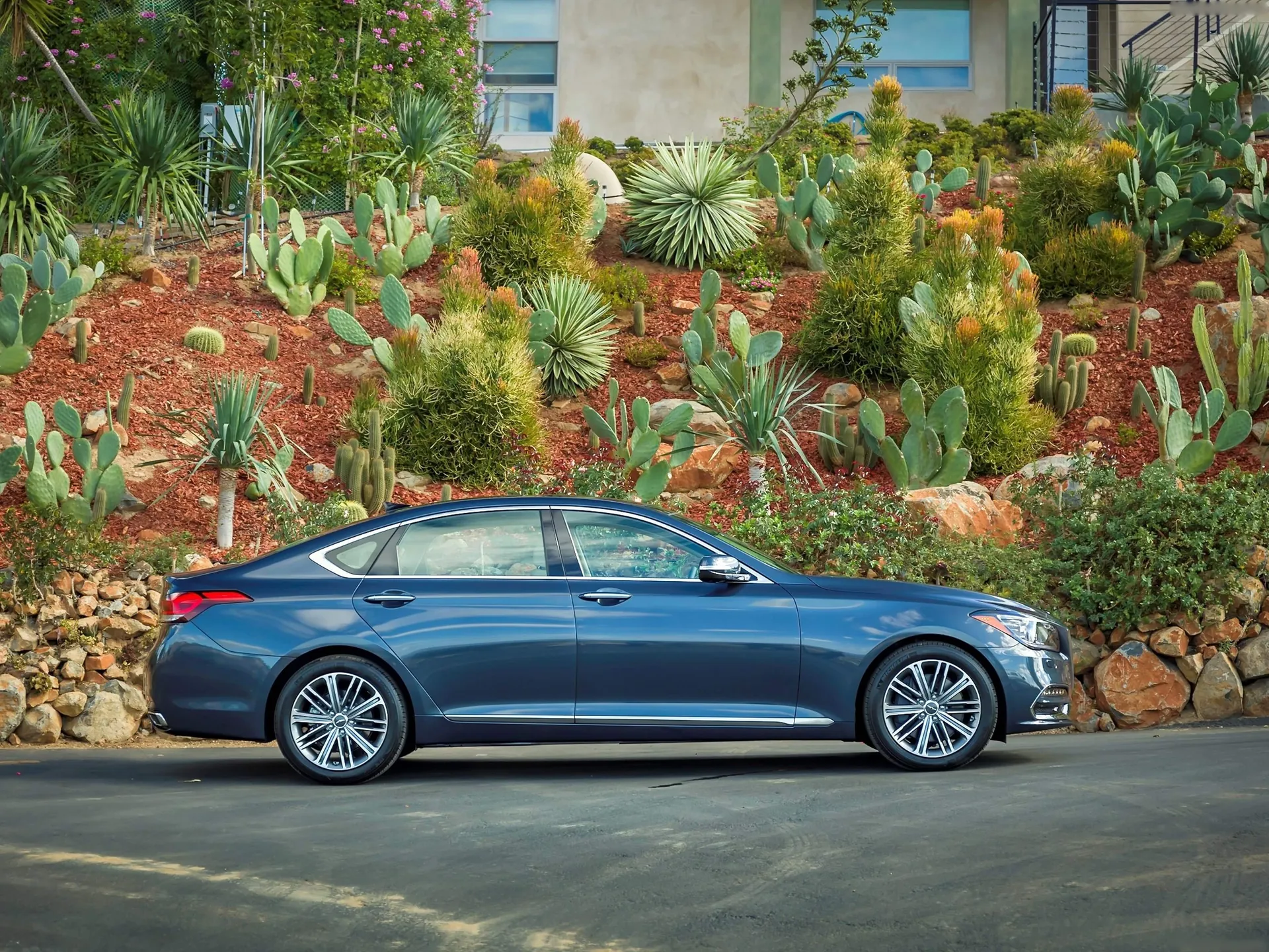 Genesis G80 (2018) – boční profil