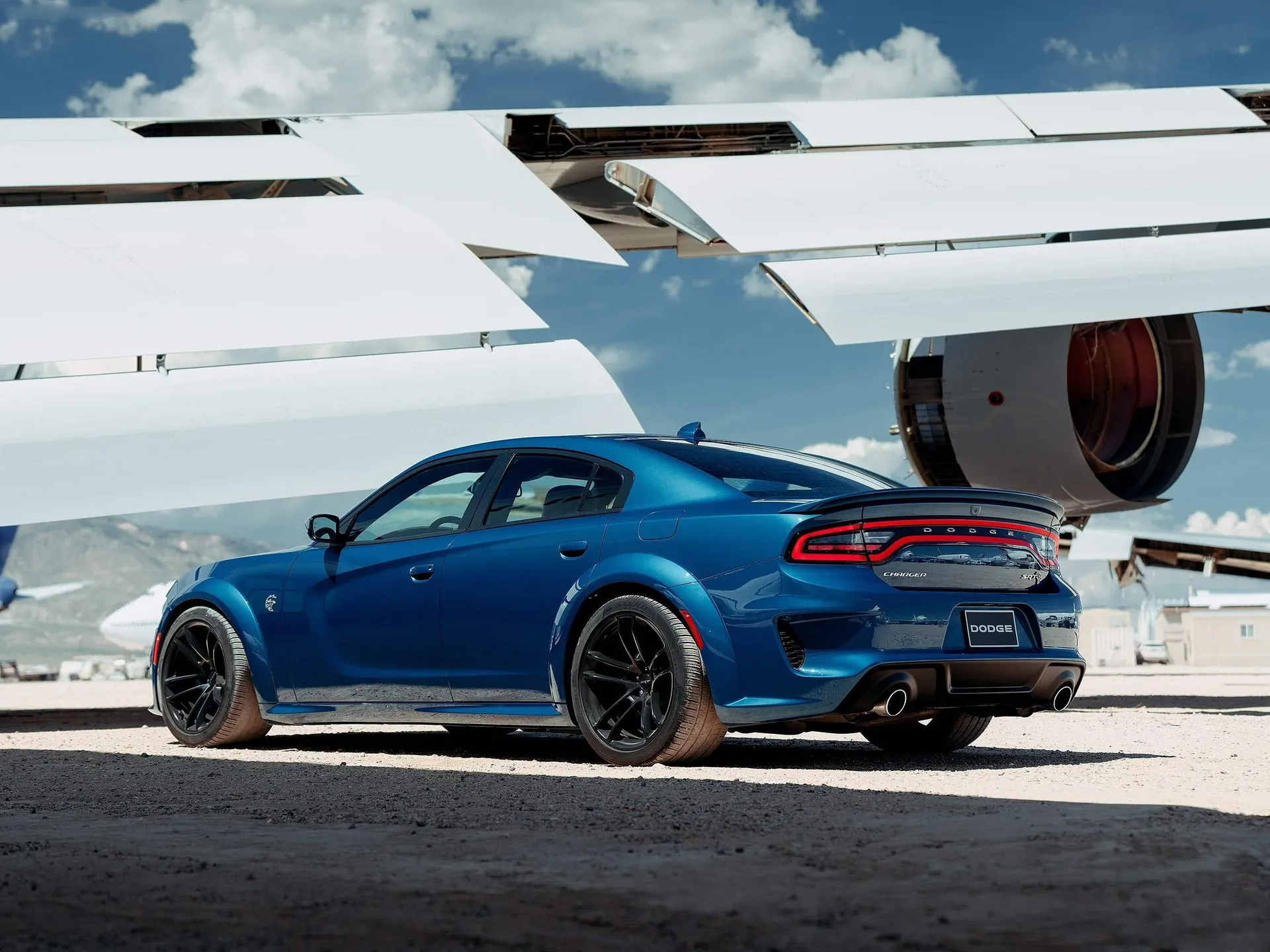Dodge Charger SRT Hellcat Widebody (2020) – zadní tříčtvrteční pohled