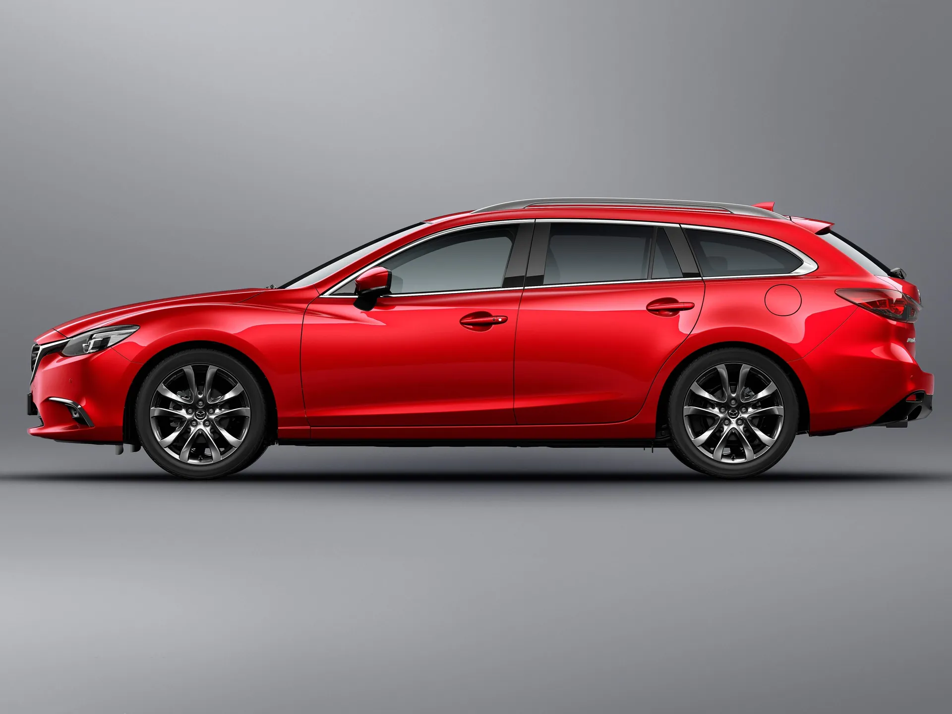Mazda 6 Wagon (2017) – boční profil