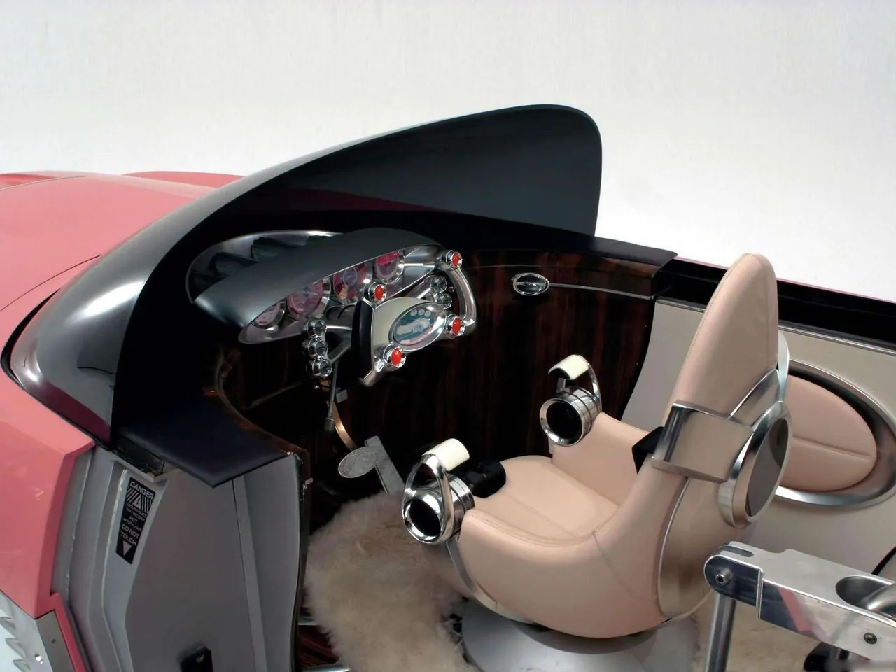 Ford Thunderbird FAB 1 Concept (2004) – interiér