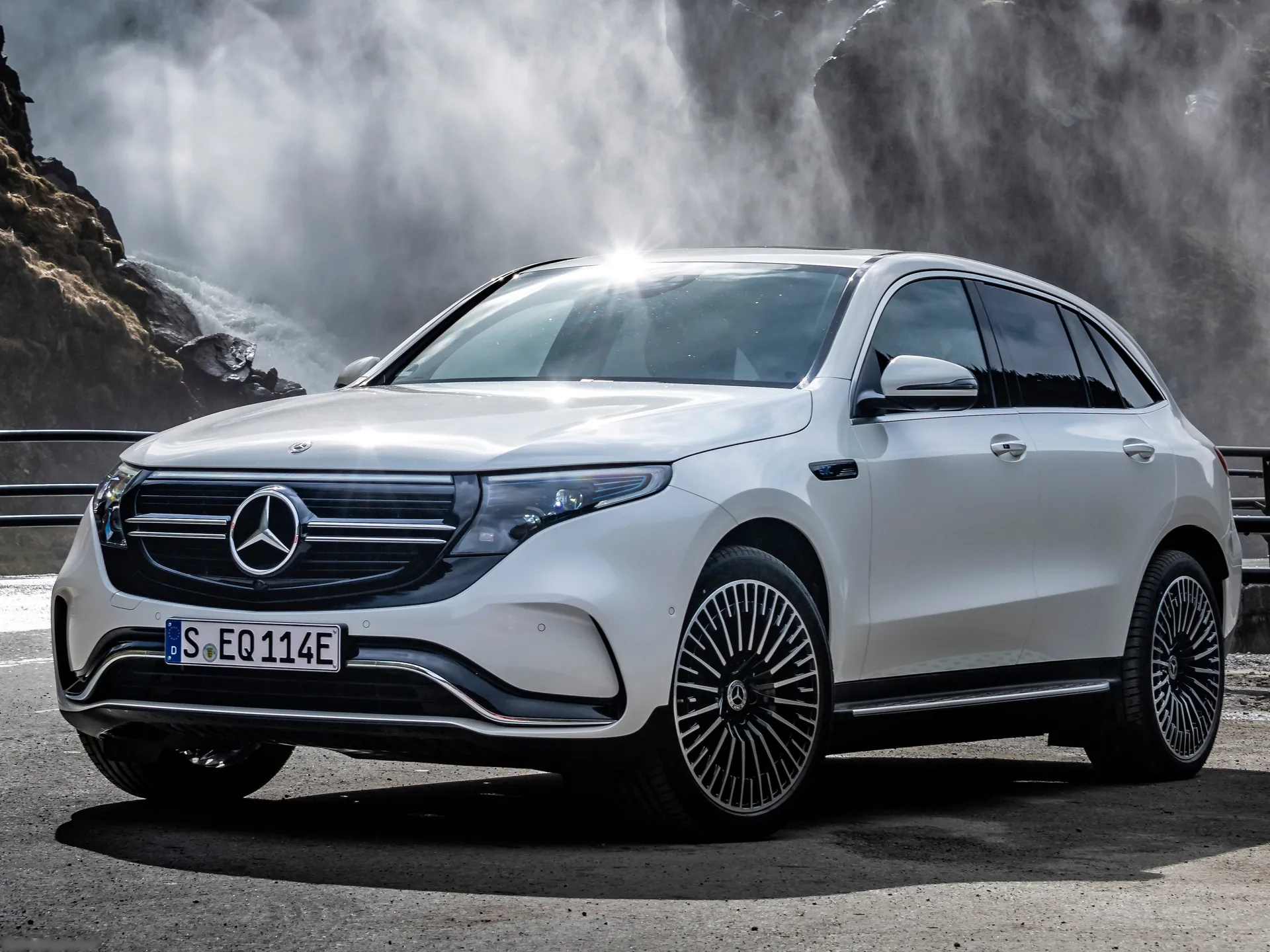 Mercedes-Benz EQC (2020)