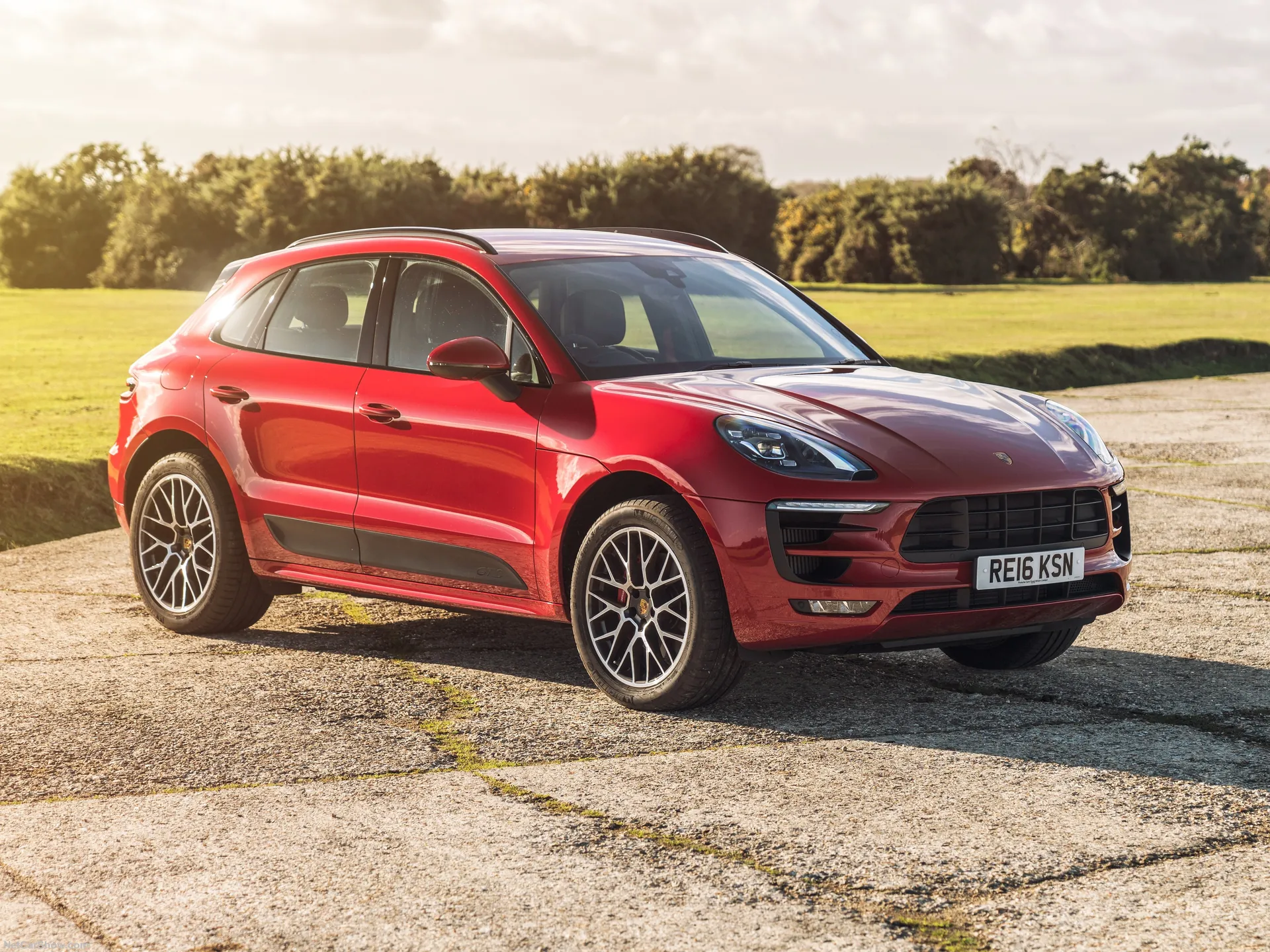 Porsche Macan GTS (2017)