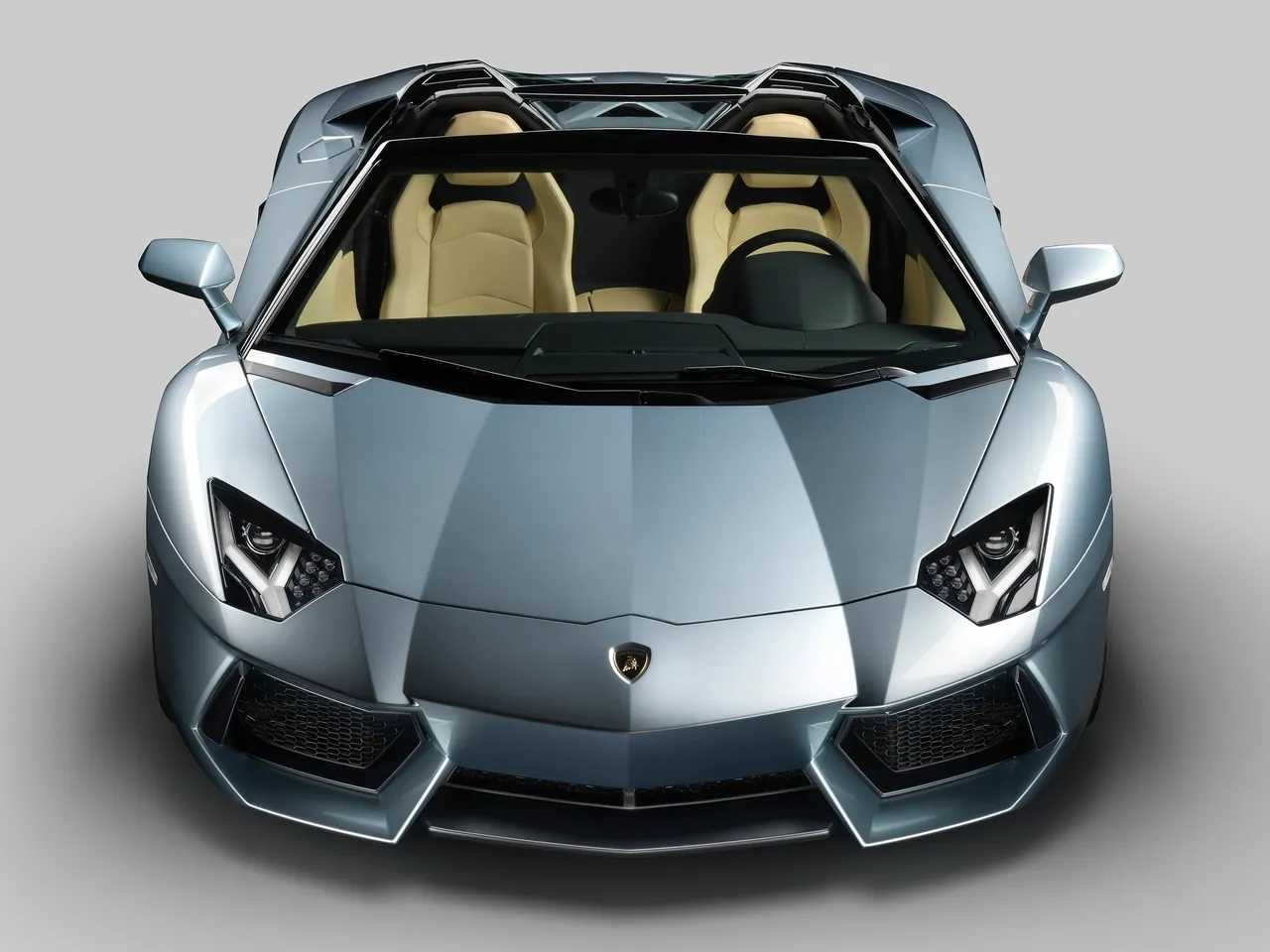 Lamborghini Aventador LP700-4 Roadster (2014) – zepředu