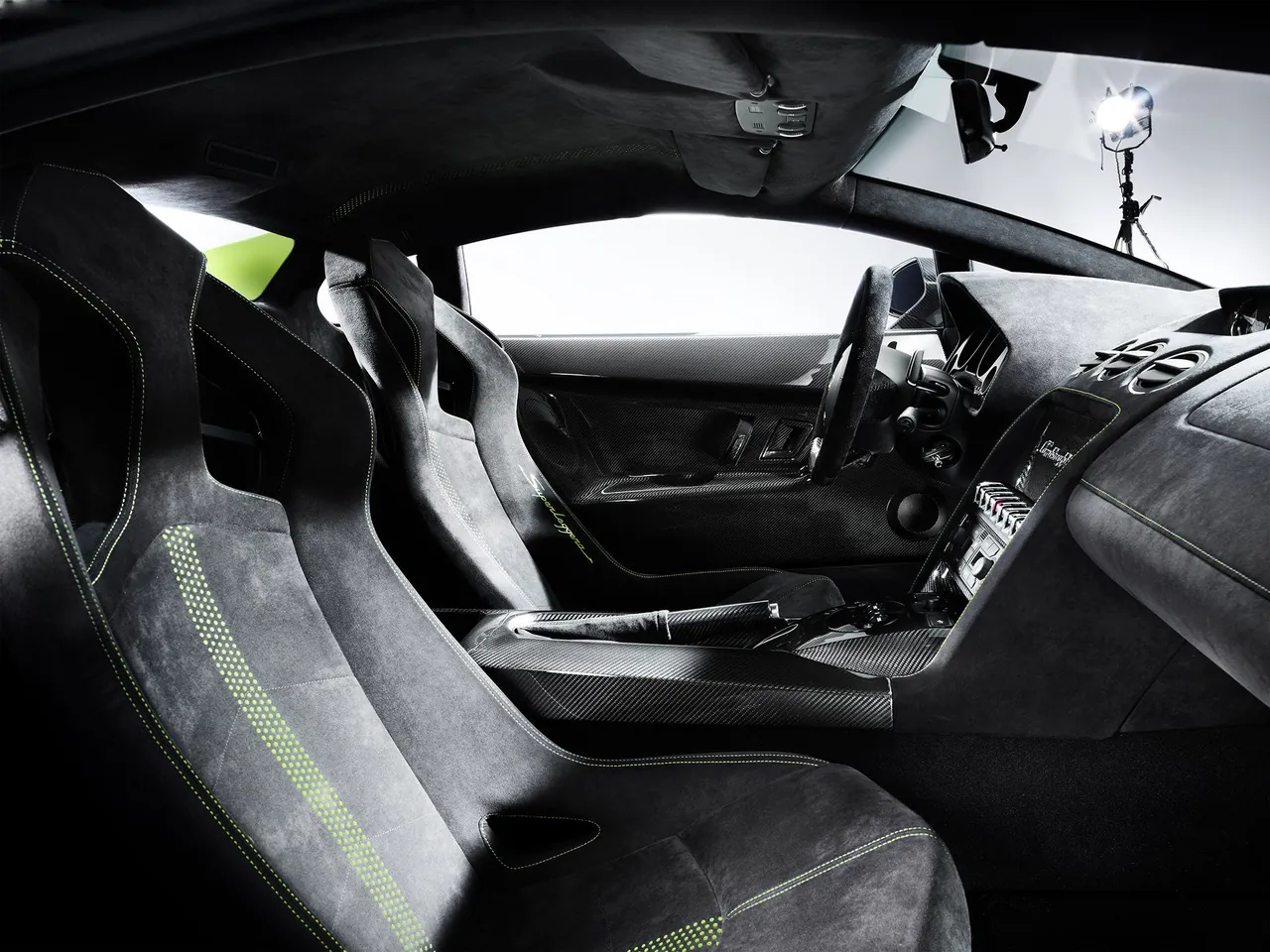 Lamborghini Gallardo LP570-4 Superleggera (2011) – interiér