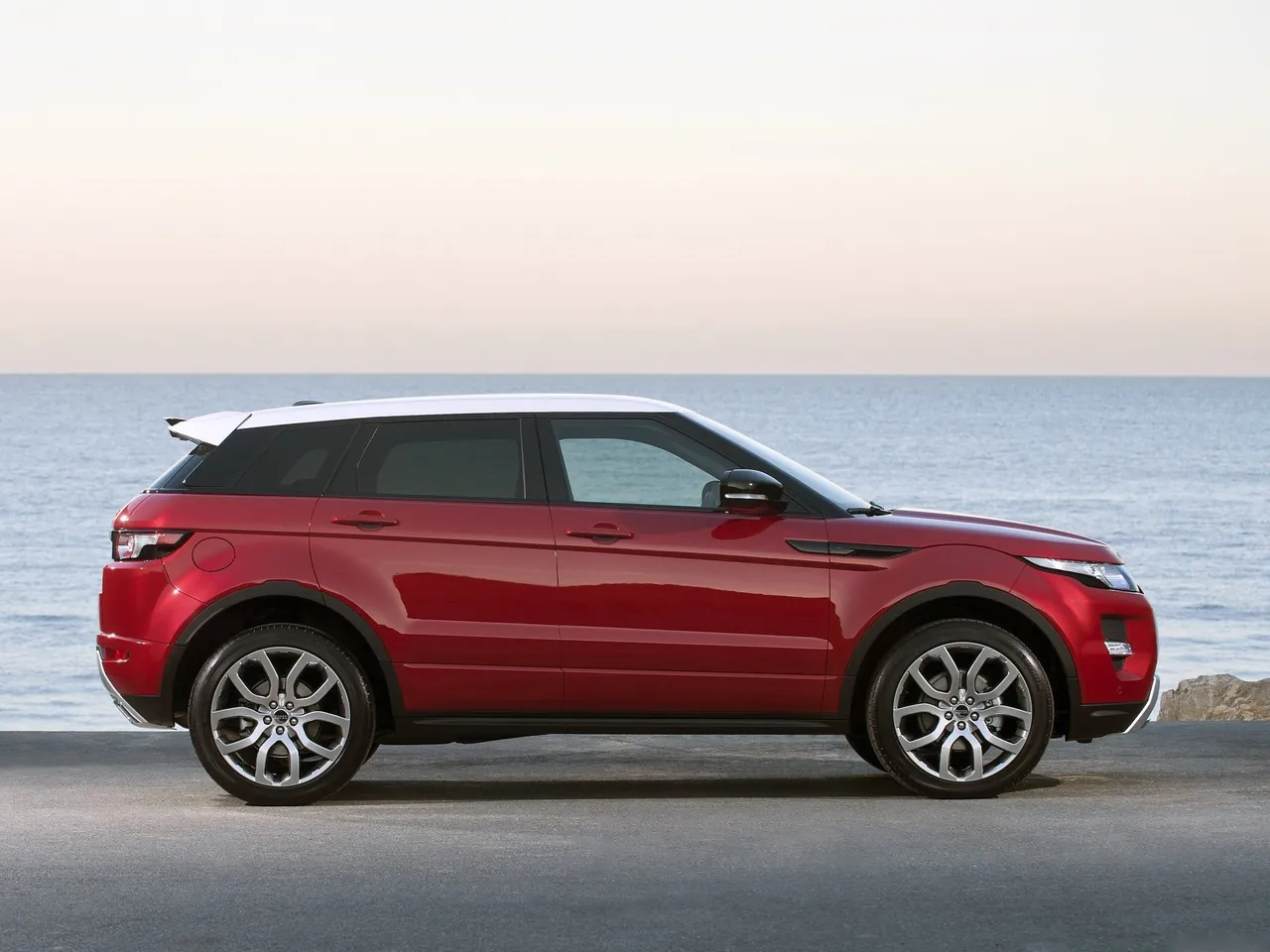 Land Rover Range Rover Evoque 5-door (2012) - Side Profile