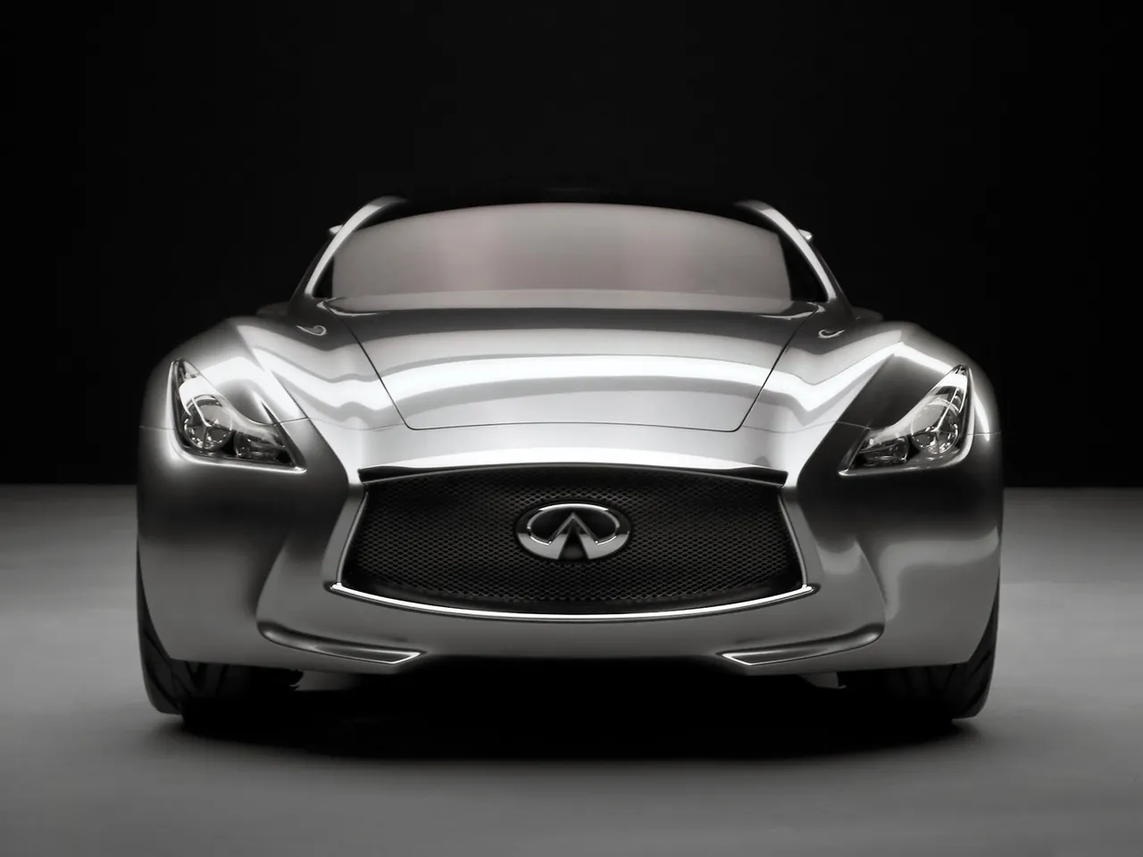 Infiniti Essence Concept (2009) – zepředu