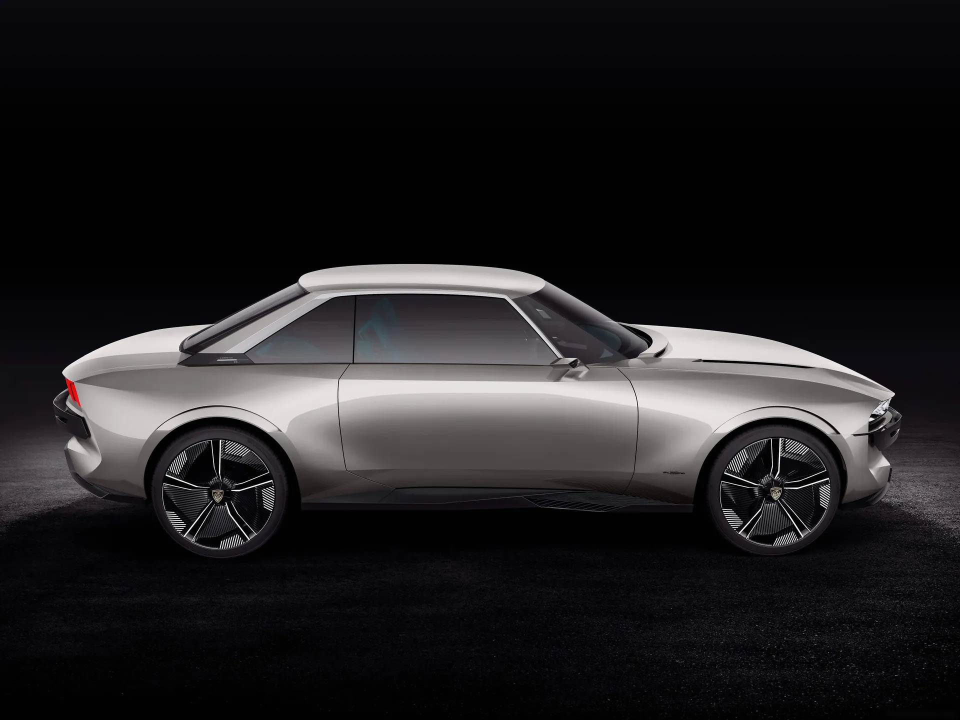 Peugeot e-Legend Concept (2018) – boční profil