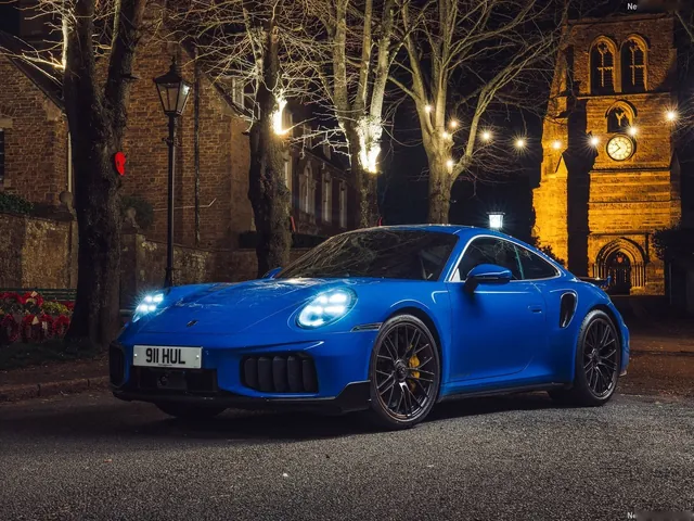 Porsche 911 Turbo S [UK] (2026)