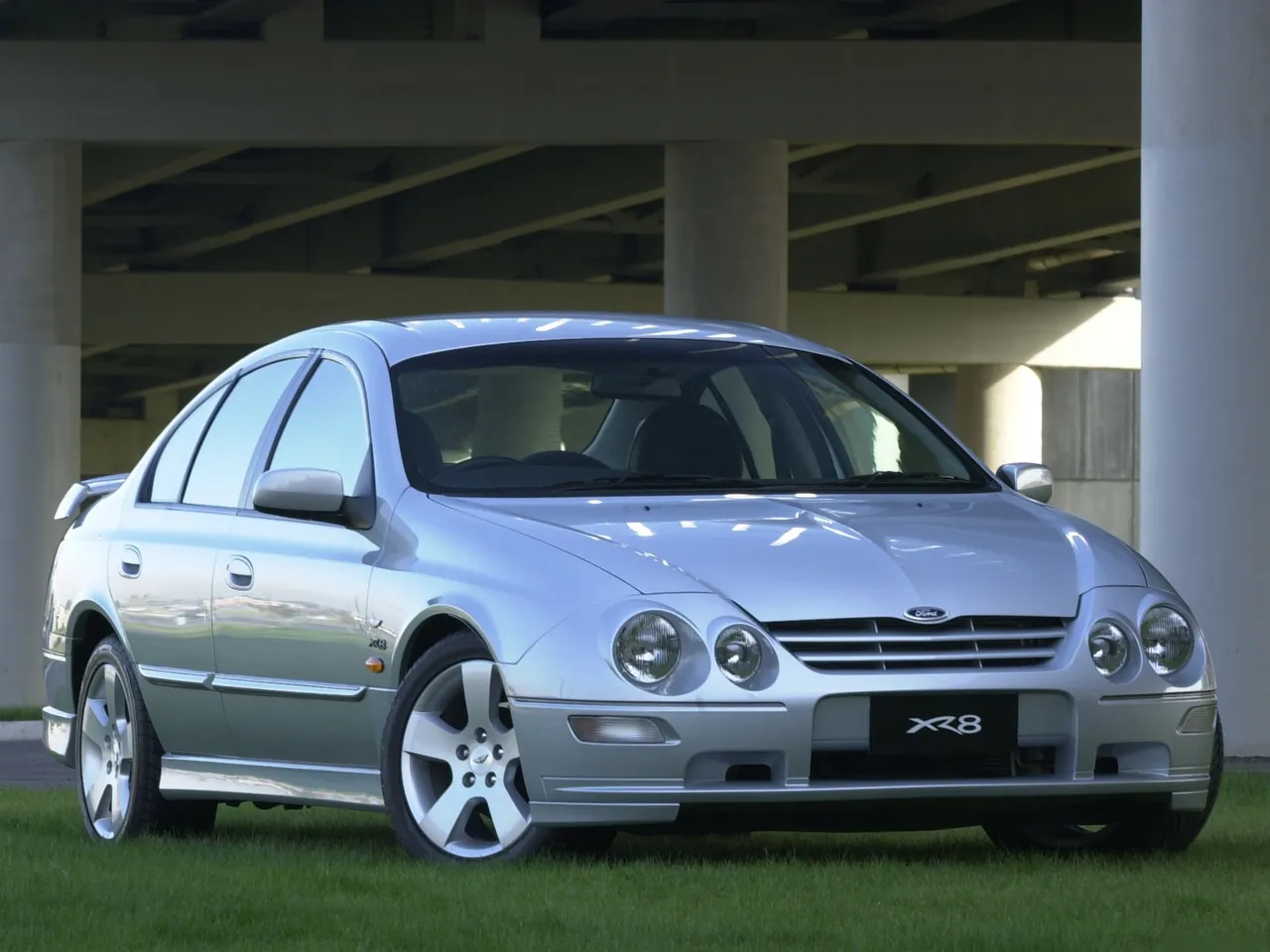 Ford Falcon XR8 (2001)