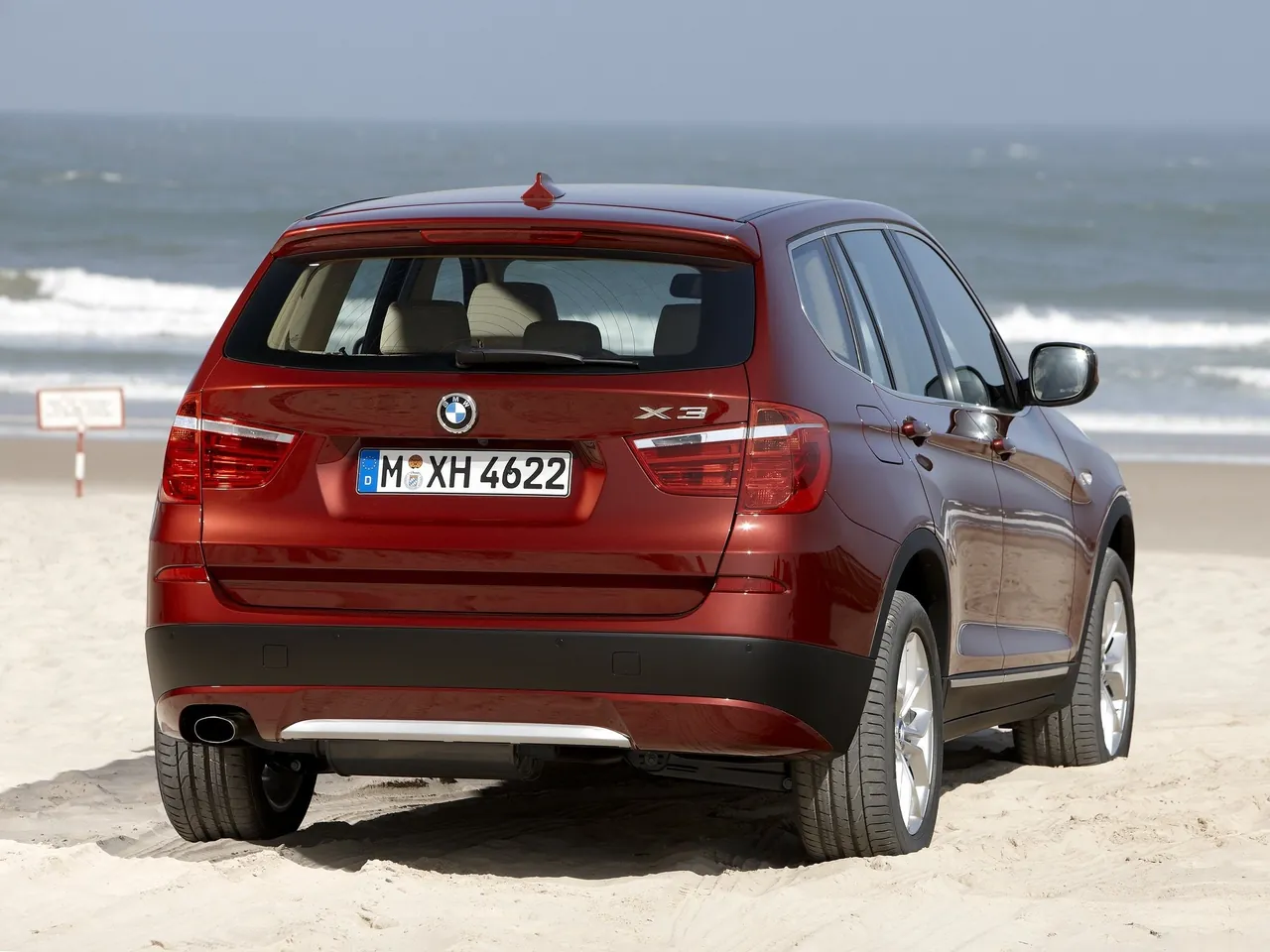 BMW X3 (2011) – zadní tříčtvrteční pohled