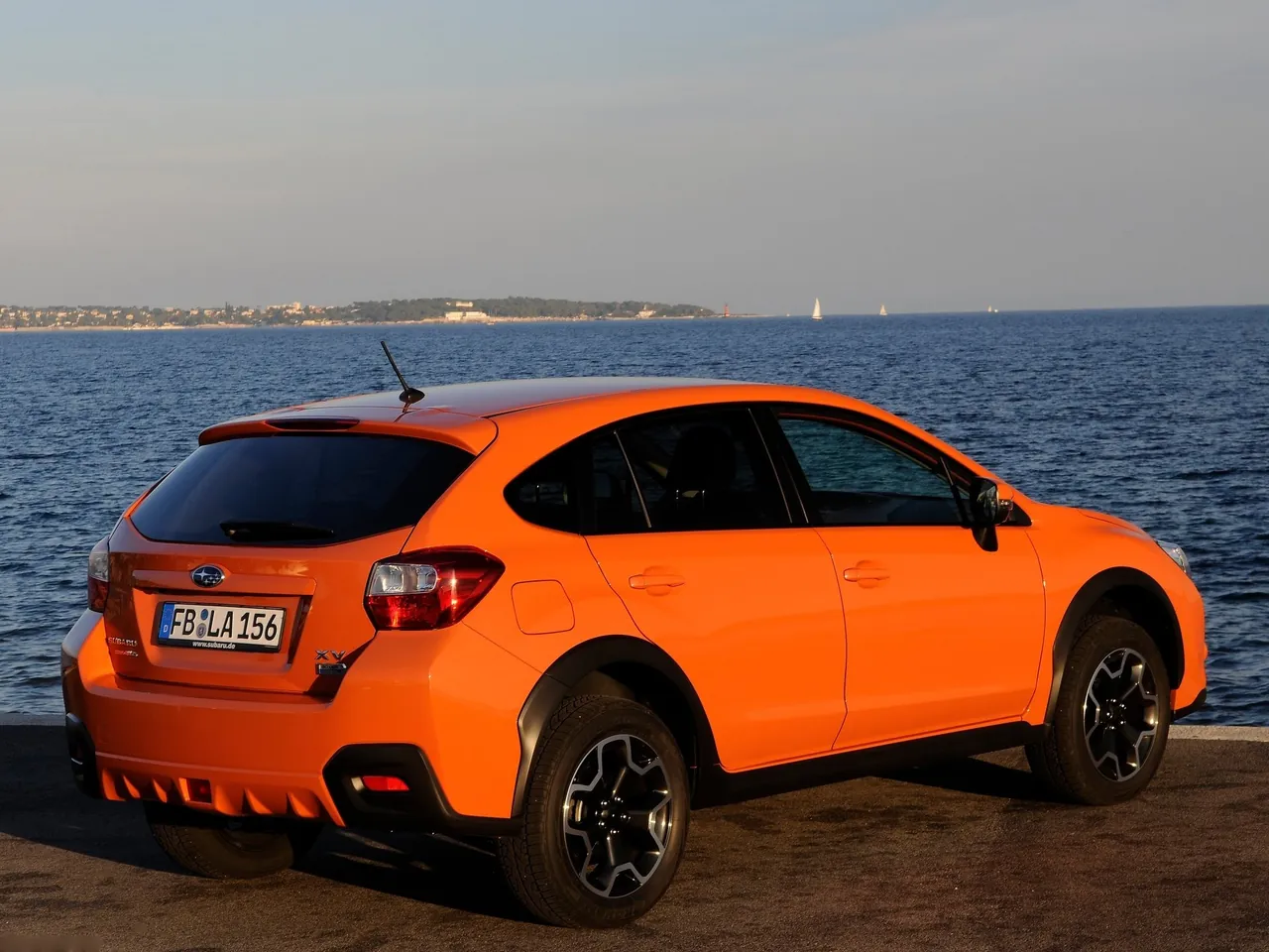 Subaru XV (2012) – zadní tříčtvrteční pohled