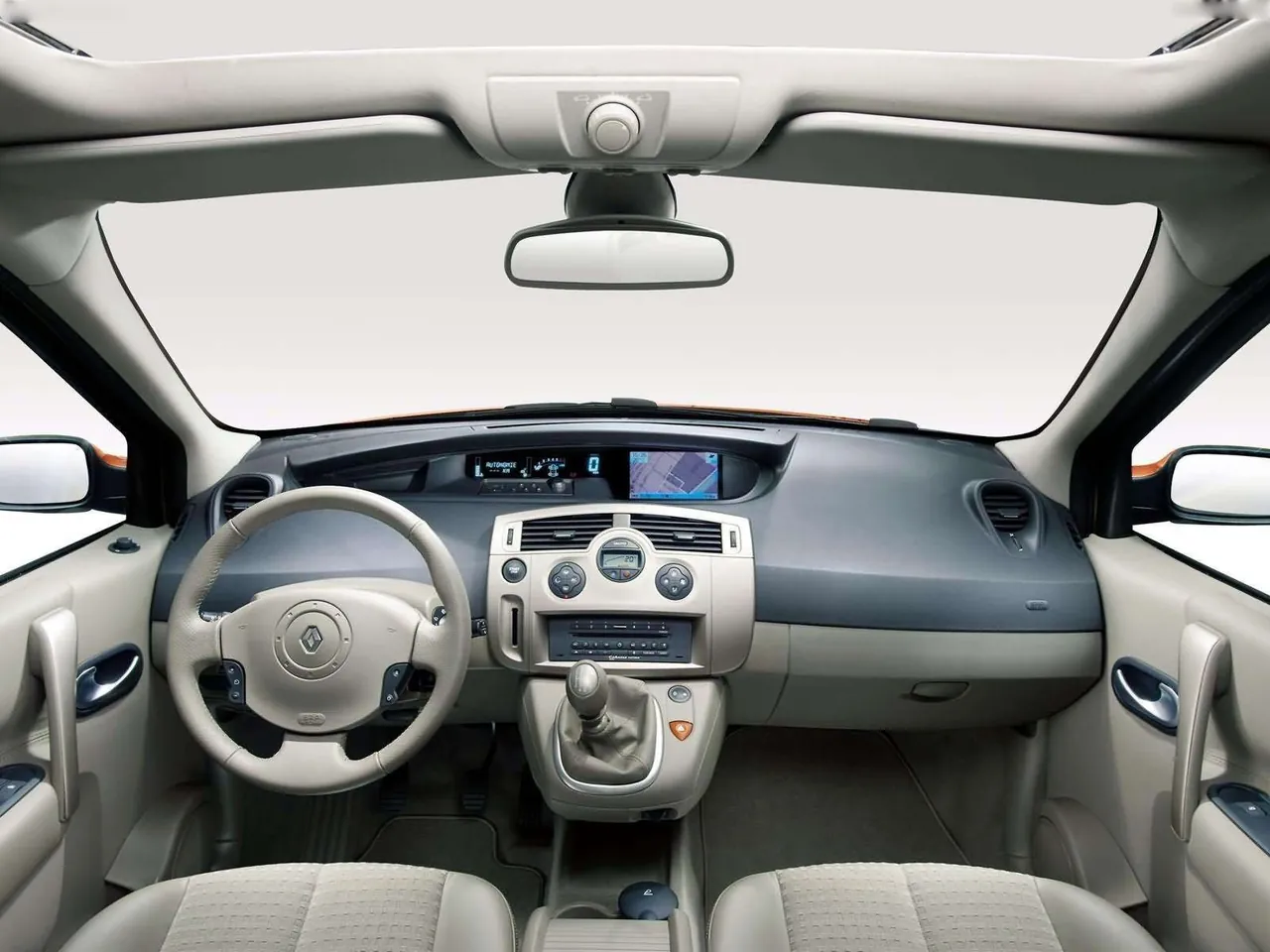 Renault Scenic II (2003) – interiér