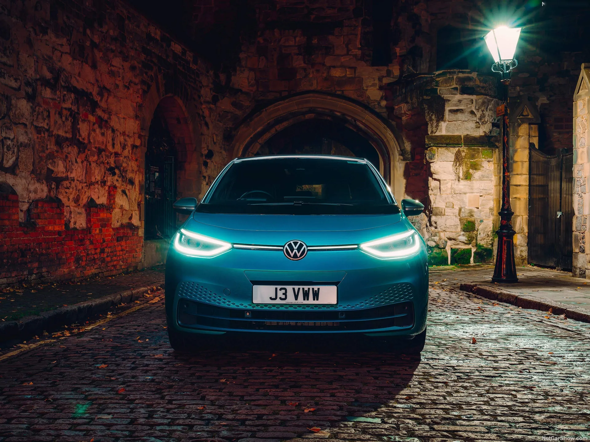 Volkswagen ID.3 1st Edition [UK] (2020) – zepředu
