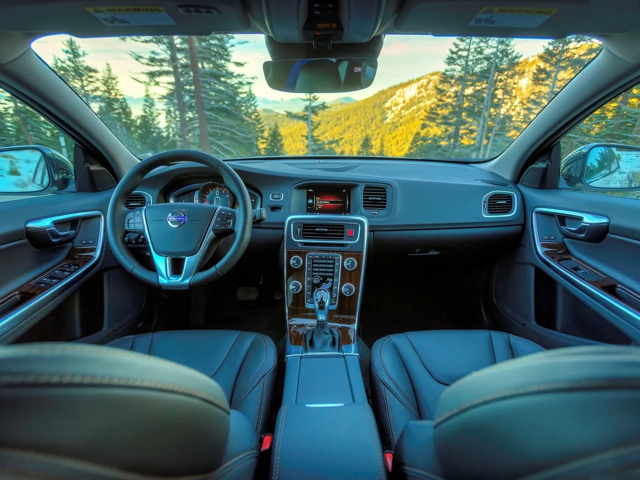 Volvo V60 Cross Country (2016) – interiér
