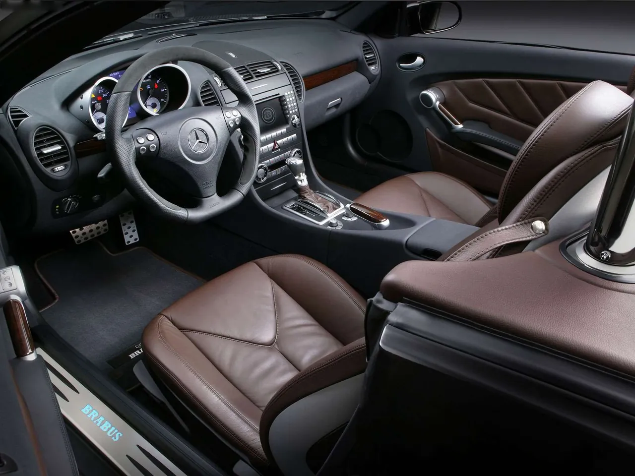 Brabus Mercedes-Benz SLK (2004) – interiér