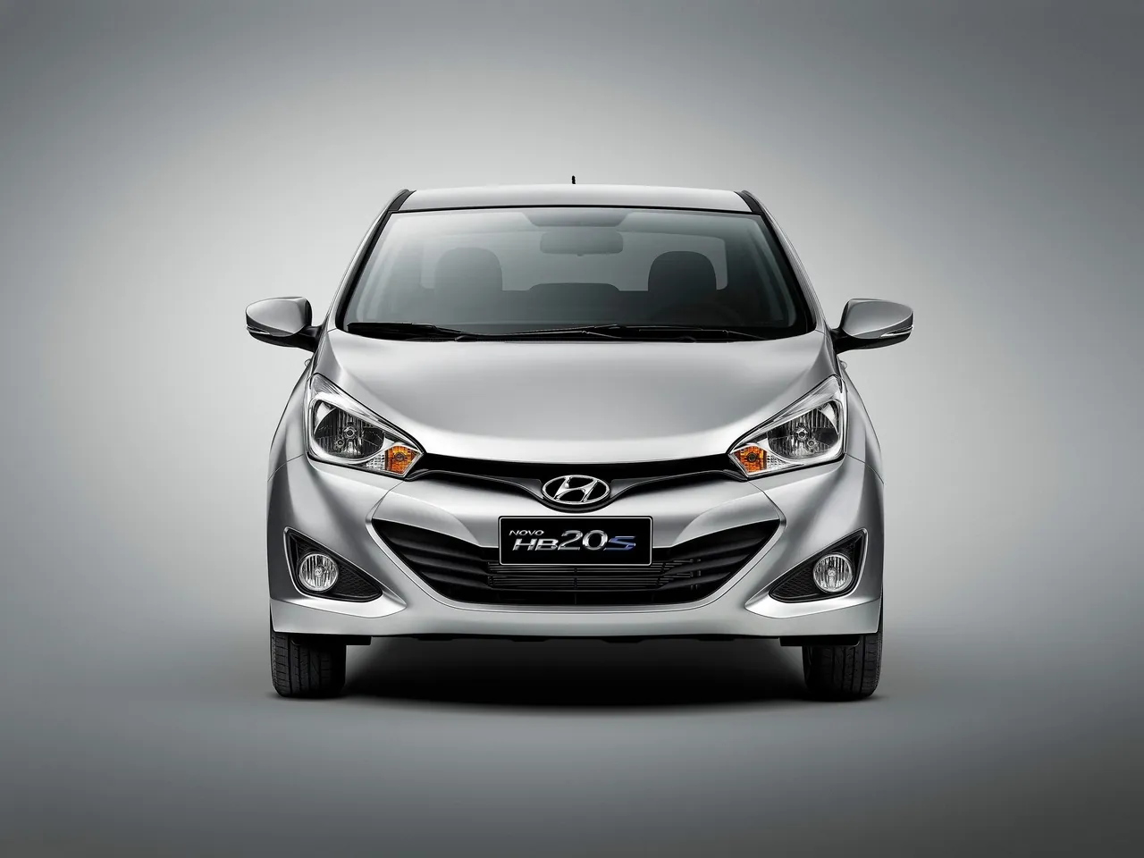 Hyundai HB20S (2013) – zepředu