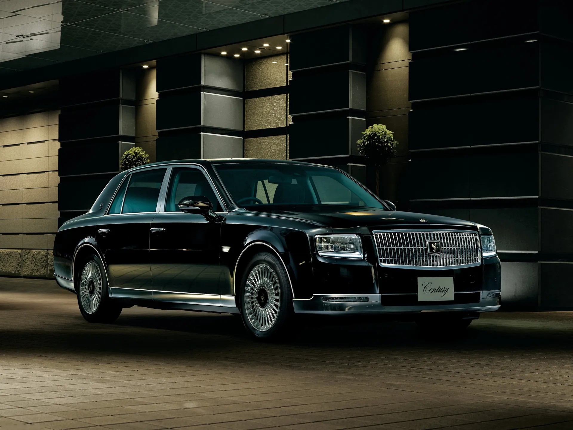Toyota Century (2018)