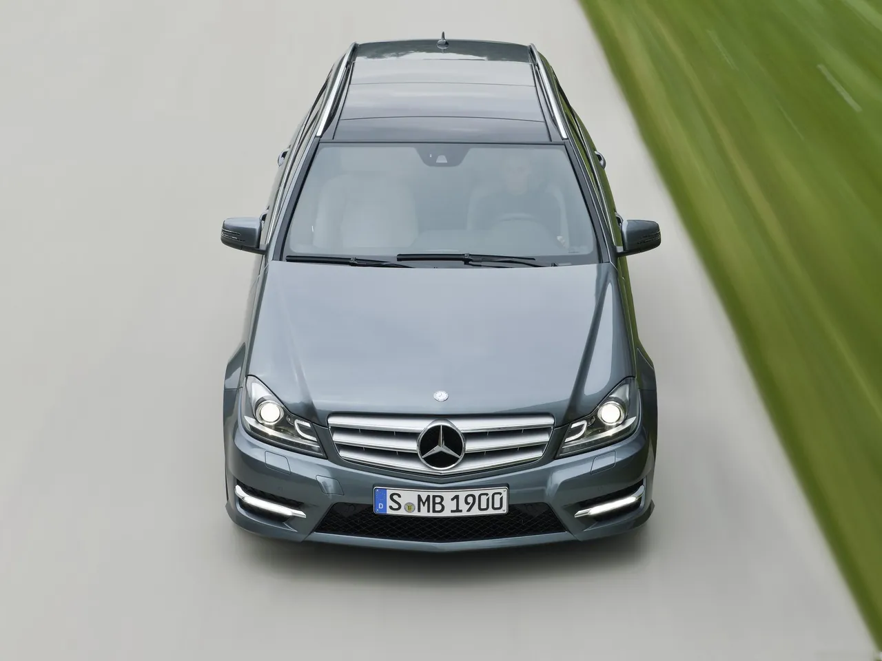 Mercedes-Benz C-Class Estate (2012) - Front